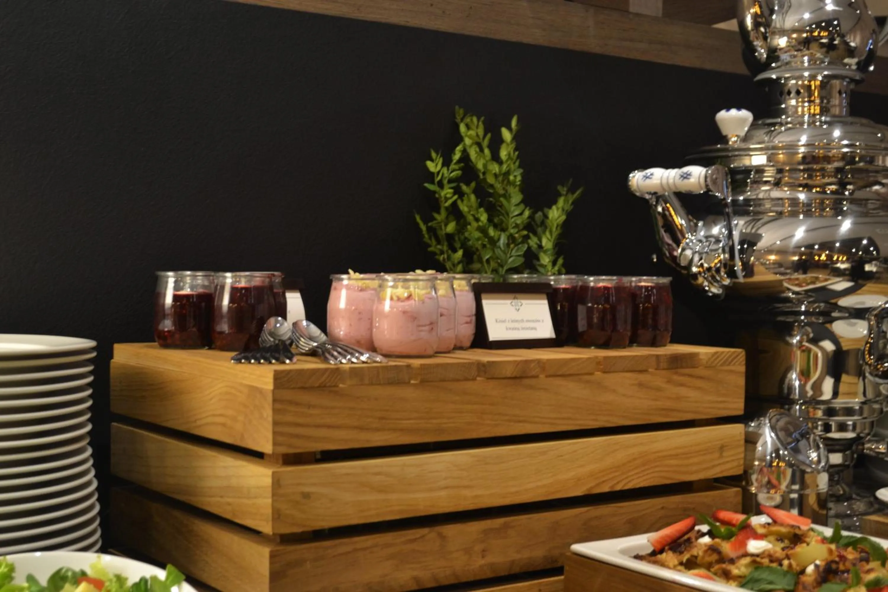 Restaurant/places to eat in Rezydencja NOVA na Gubałówce