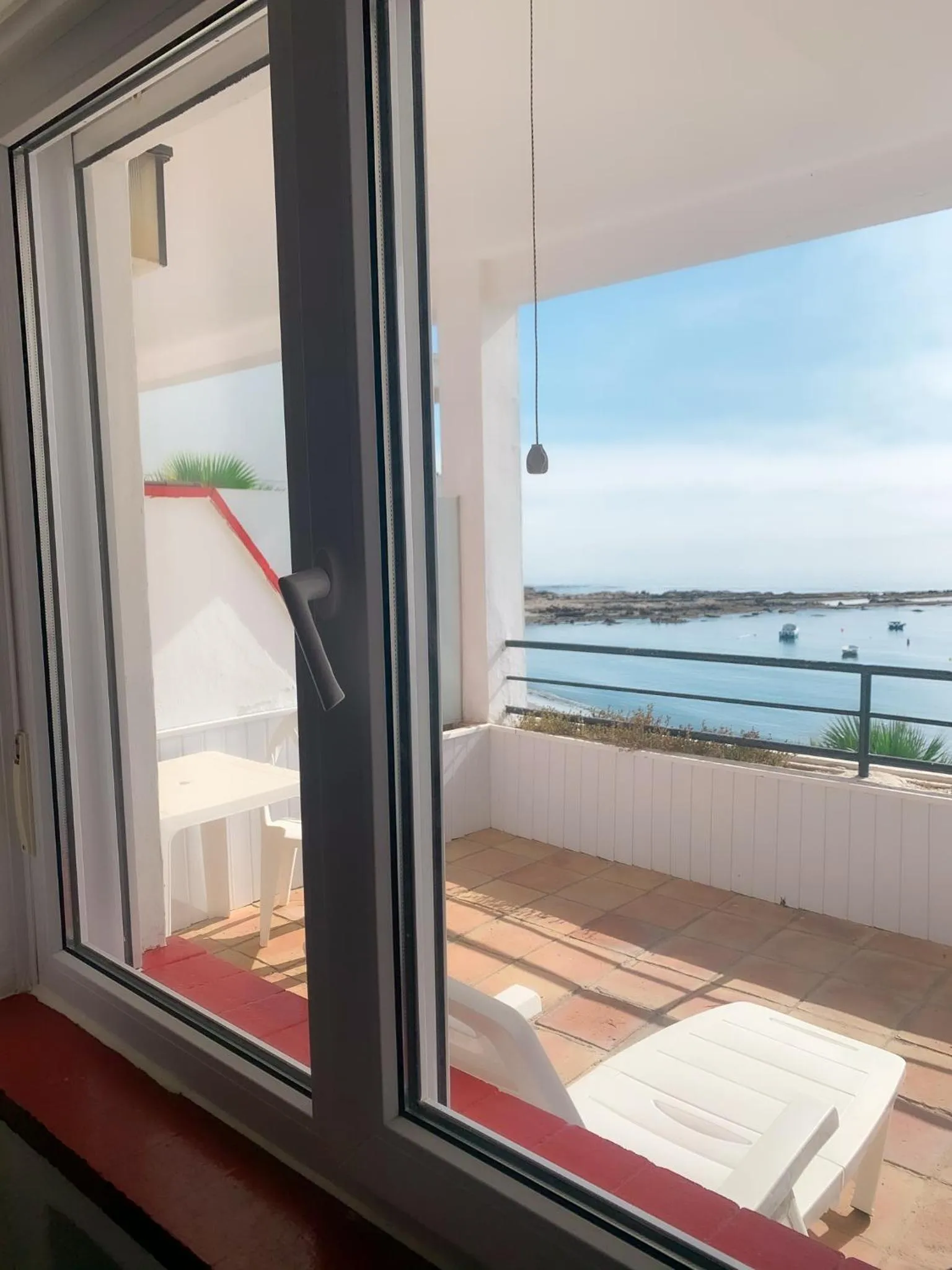 Balcony/Terrace, Bed in Hotel Patricia