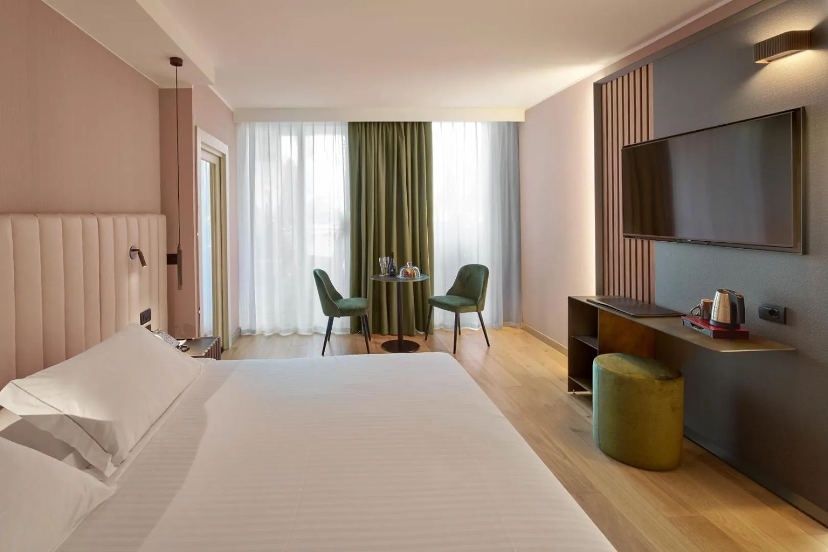 Bedroom, Bed in Hotel Kristal Palace - Tonelli Hotels - Adult Friendly