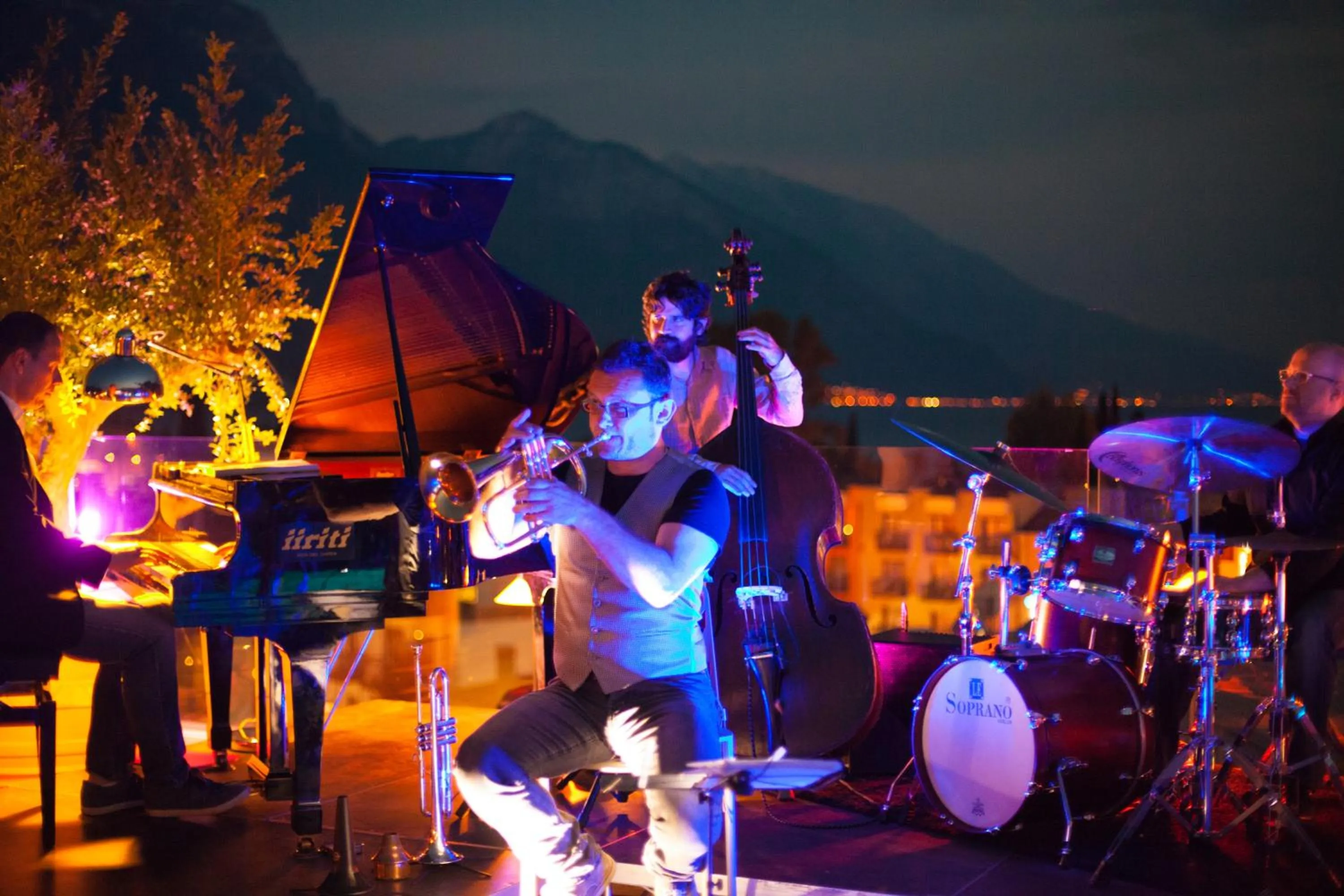 Swimming pool in Hotel Kristal Palace - Tonelli Hotels - Adult Friendly