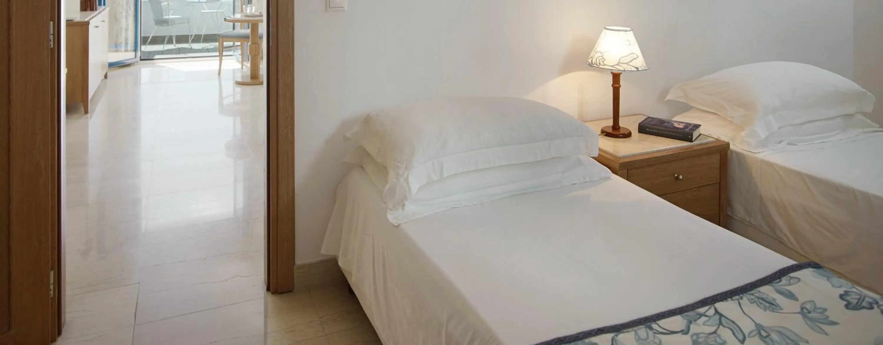 Photo of the whole room, Bed in Mitsis Norida