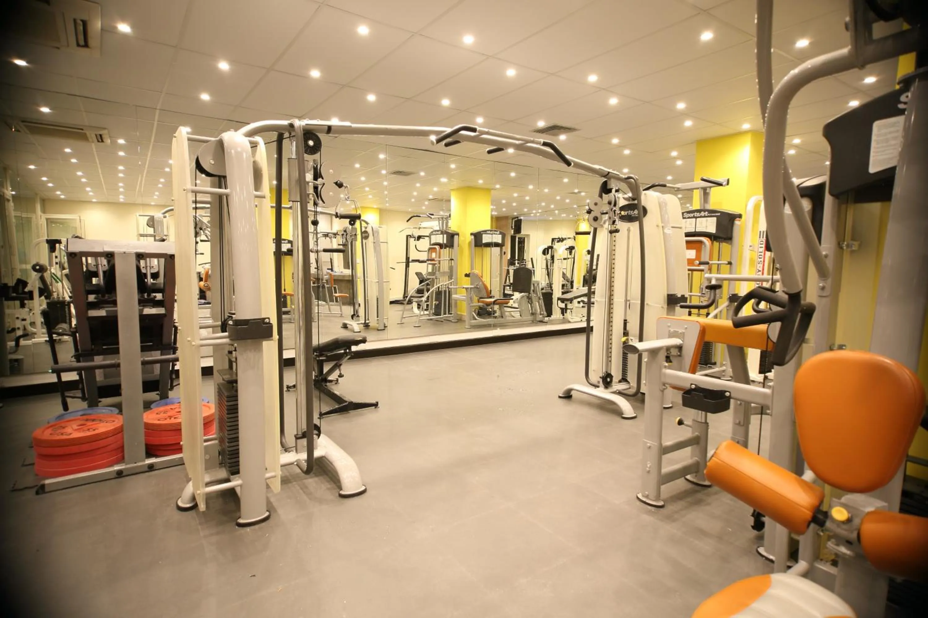 Fitness centre/facilities in Soreda Hotel