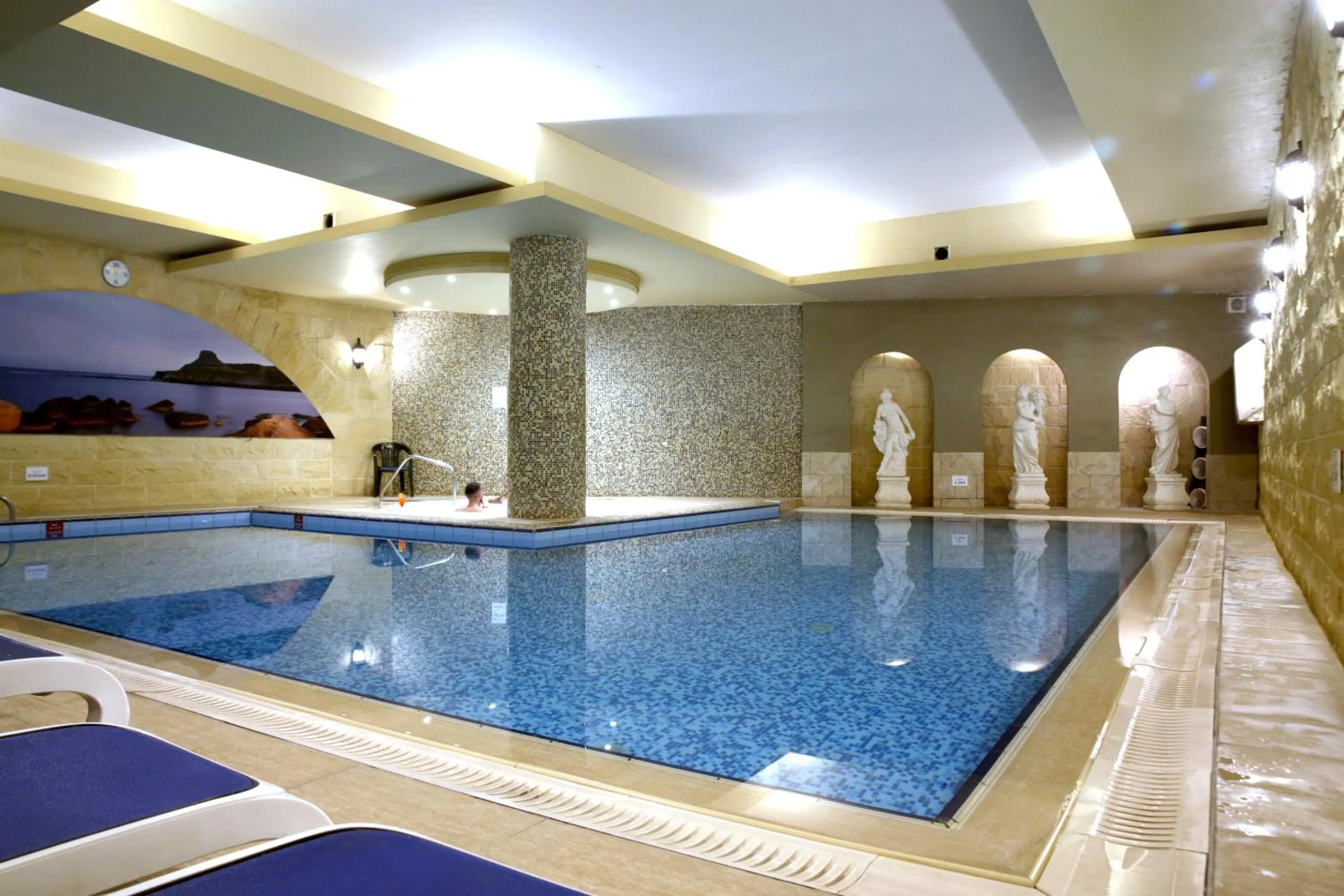 Swimming pool in Soreda Hotel