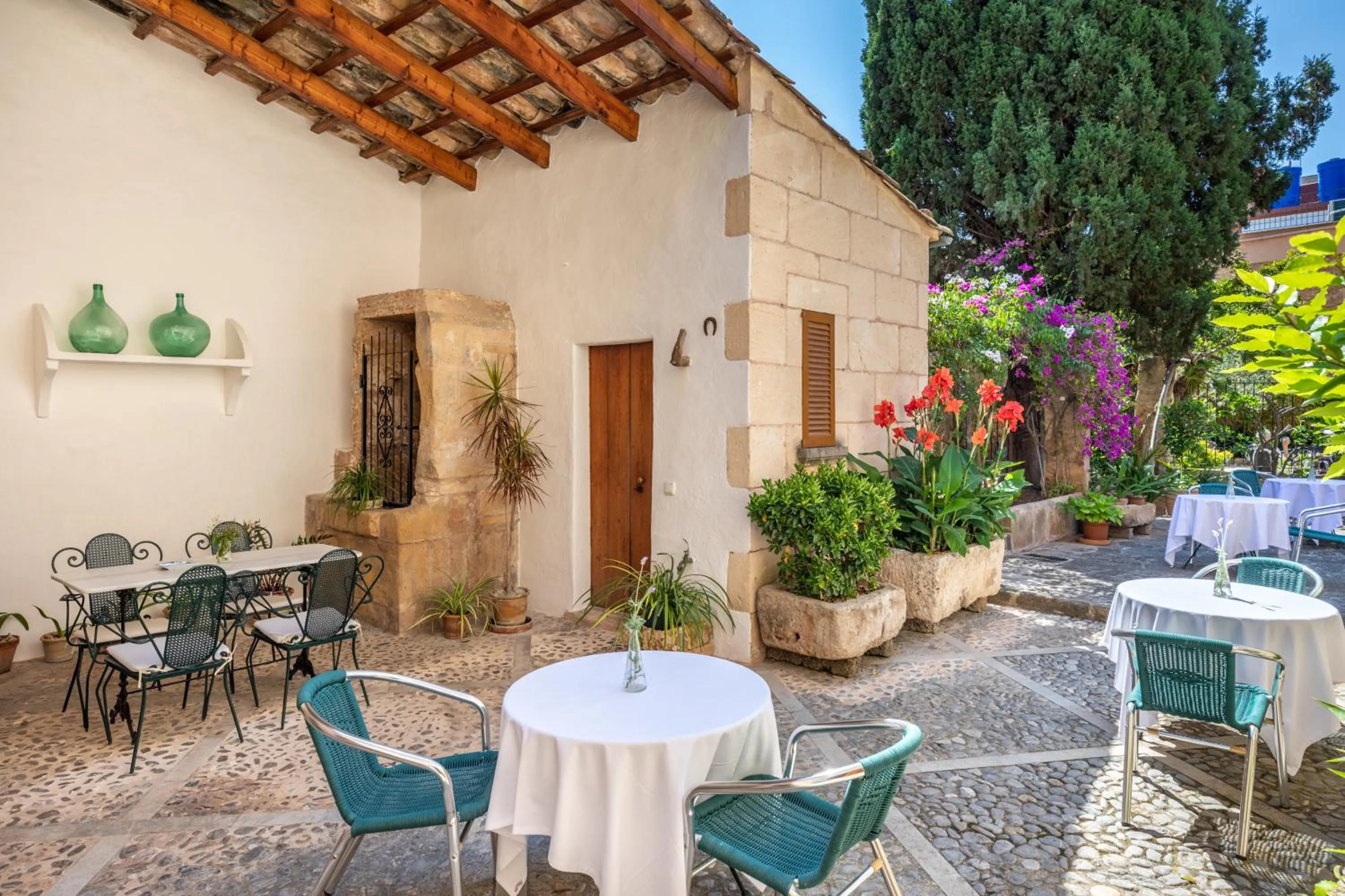 Patio in Can Tem Turismo de Interior