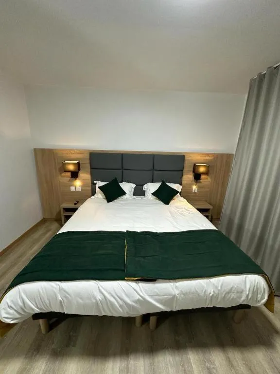 Bed in Hôtel NOROTEL