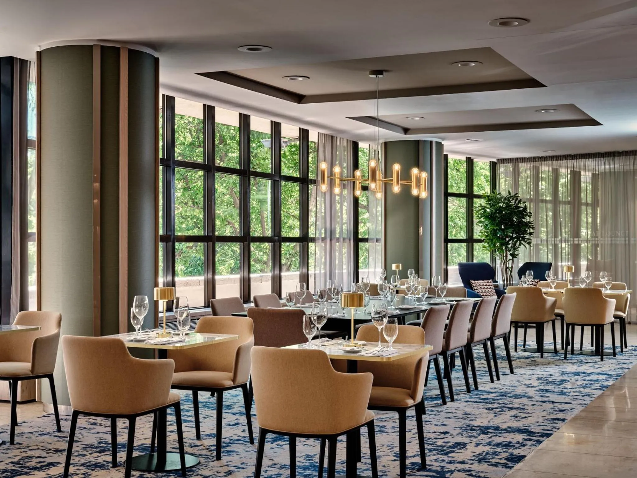 Lounge or bar in Crowne Plaza Bratislava by IHG