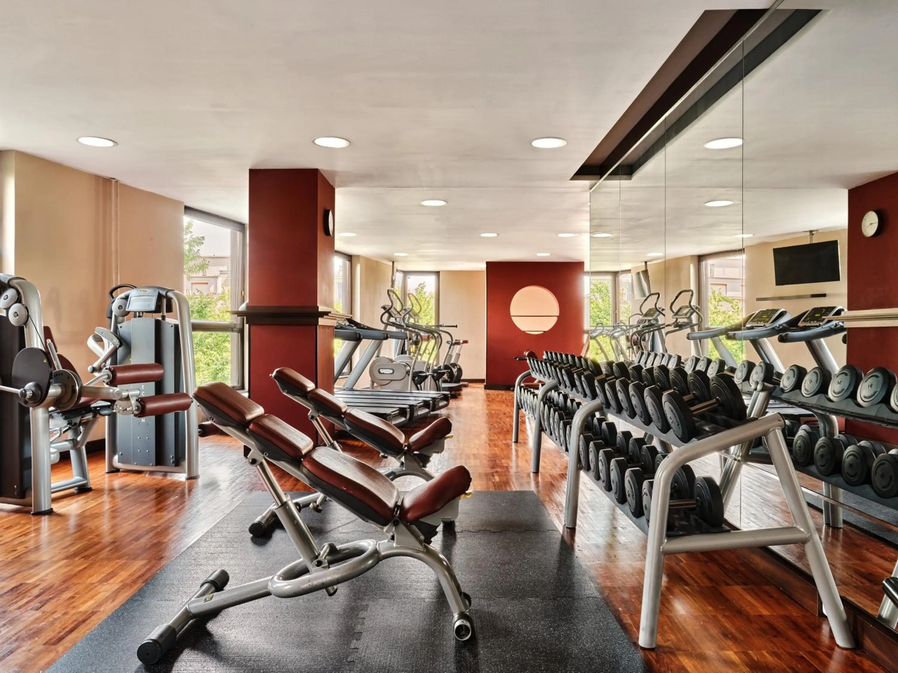 Fitness centre/facilities in Crowne Plaza Bratislava by IHG