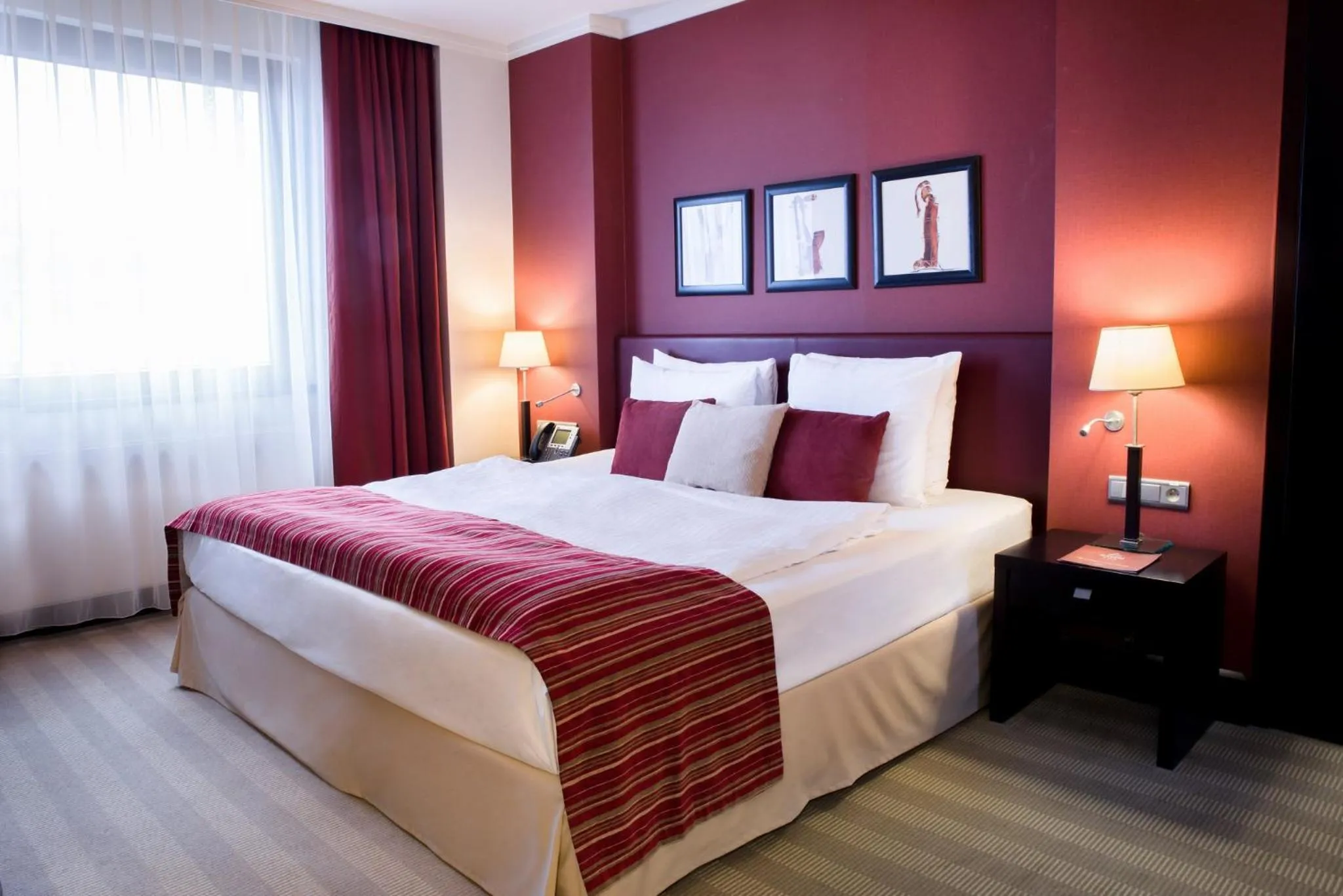 Photo of the whole room, Bed in Crowne Plaza Bratislava by IHG