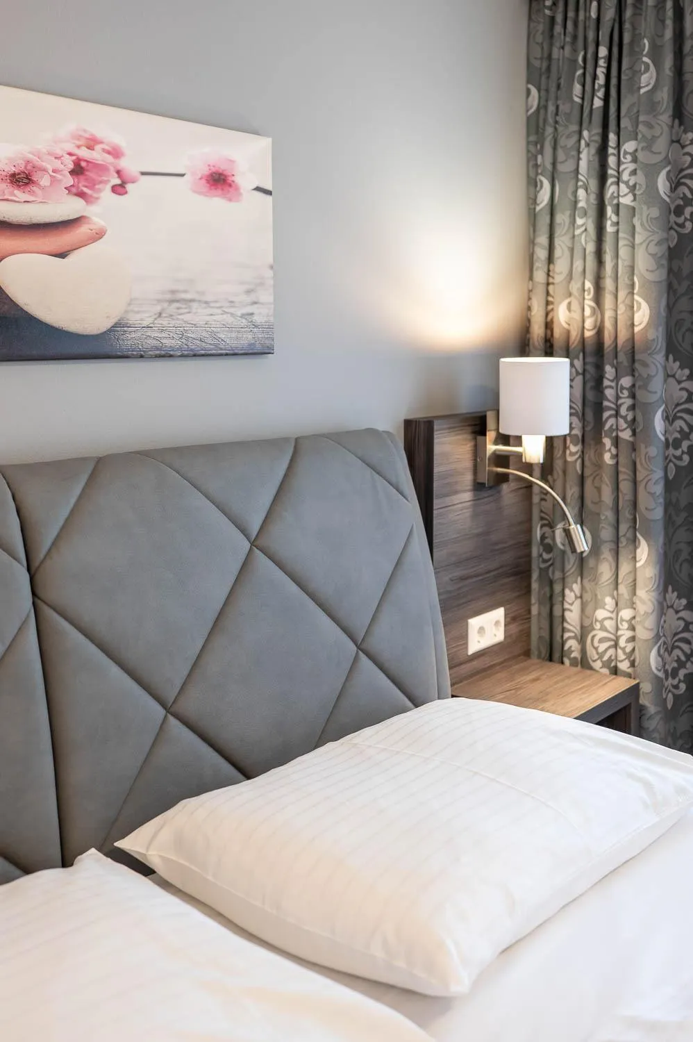 Photo of the whole room, Bed in Hotel Ganslhof - Adults only