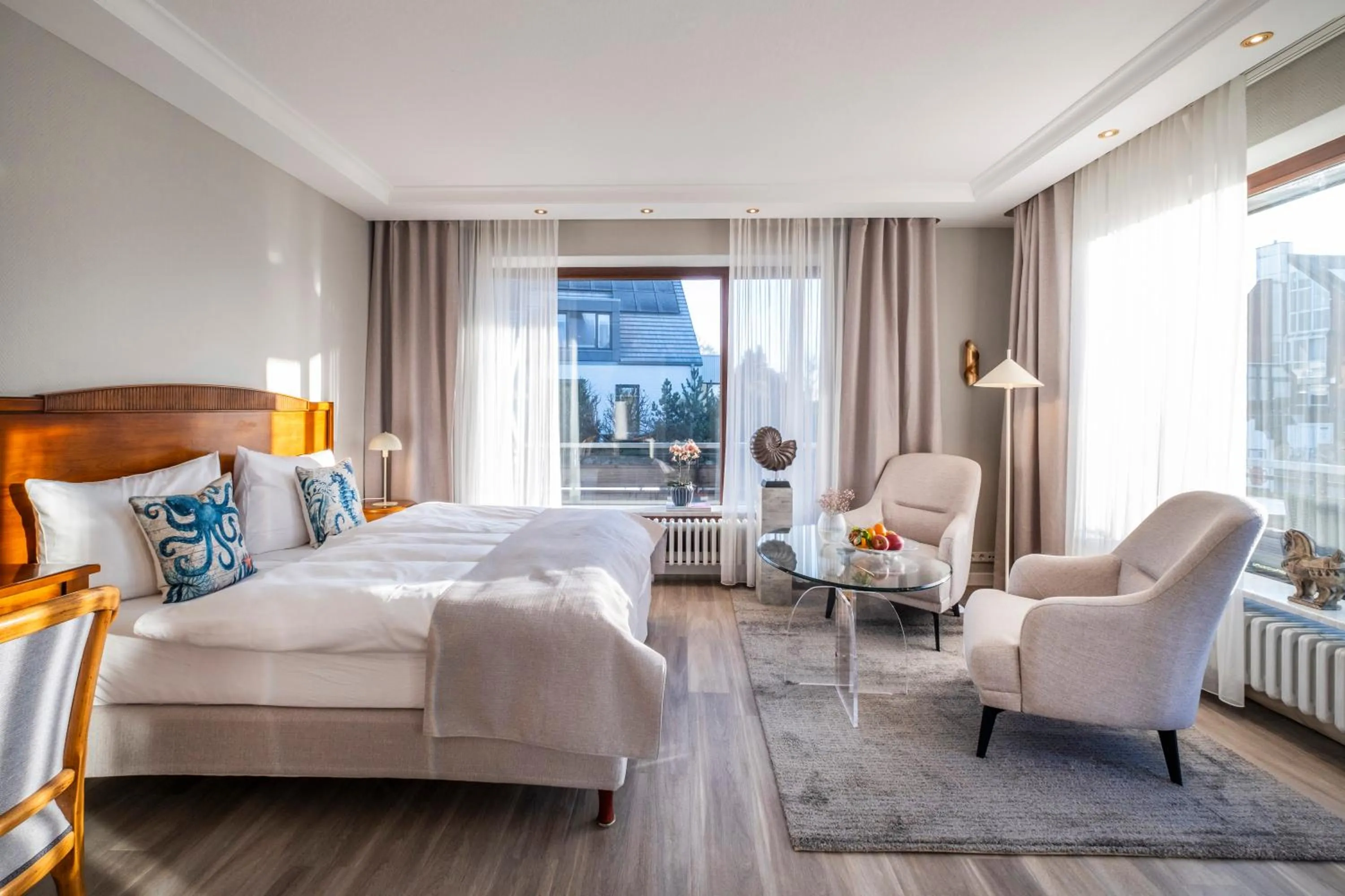 Photo of the whole room, Bed in Büngers Apartment-Hotel mit Gartensauna - modern, gemütlich und strandnah