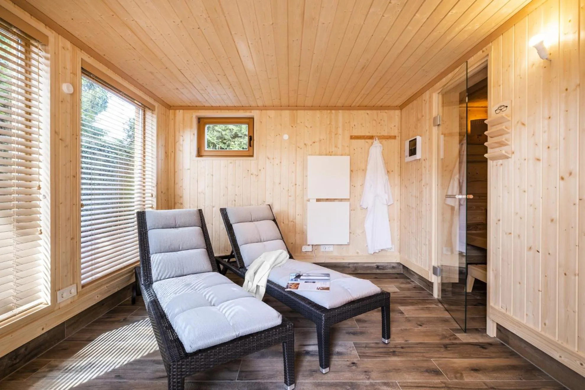 Sauna in Büngers Apartment-Hotel mit Gartensauna - modern, gemütlich und strandnah