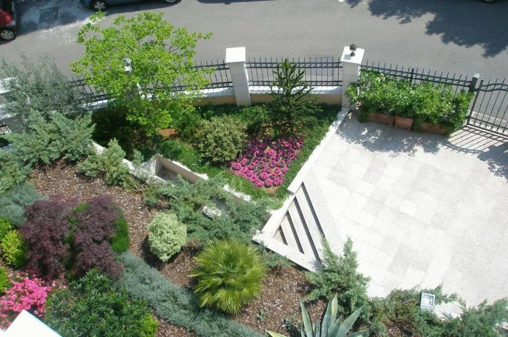 Garden in Hotel Villa Vera