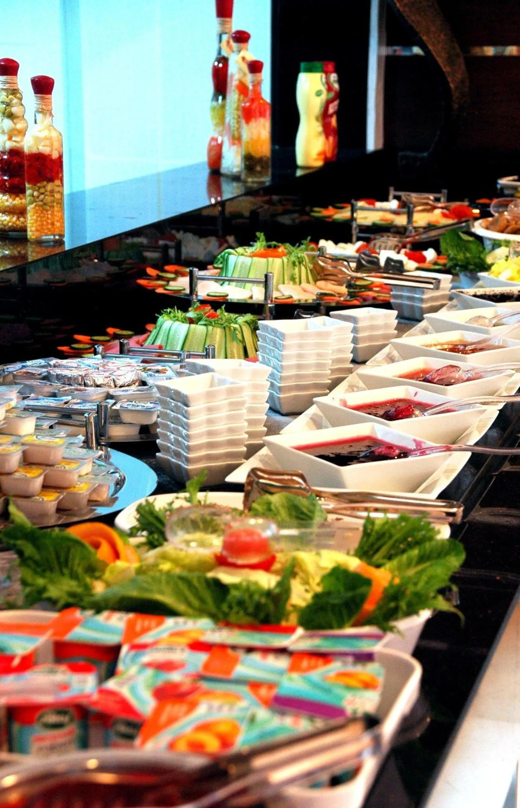 Food and drinks in Alba Hotel