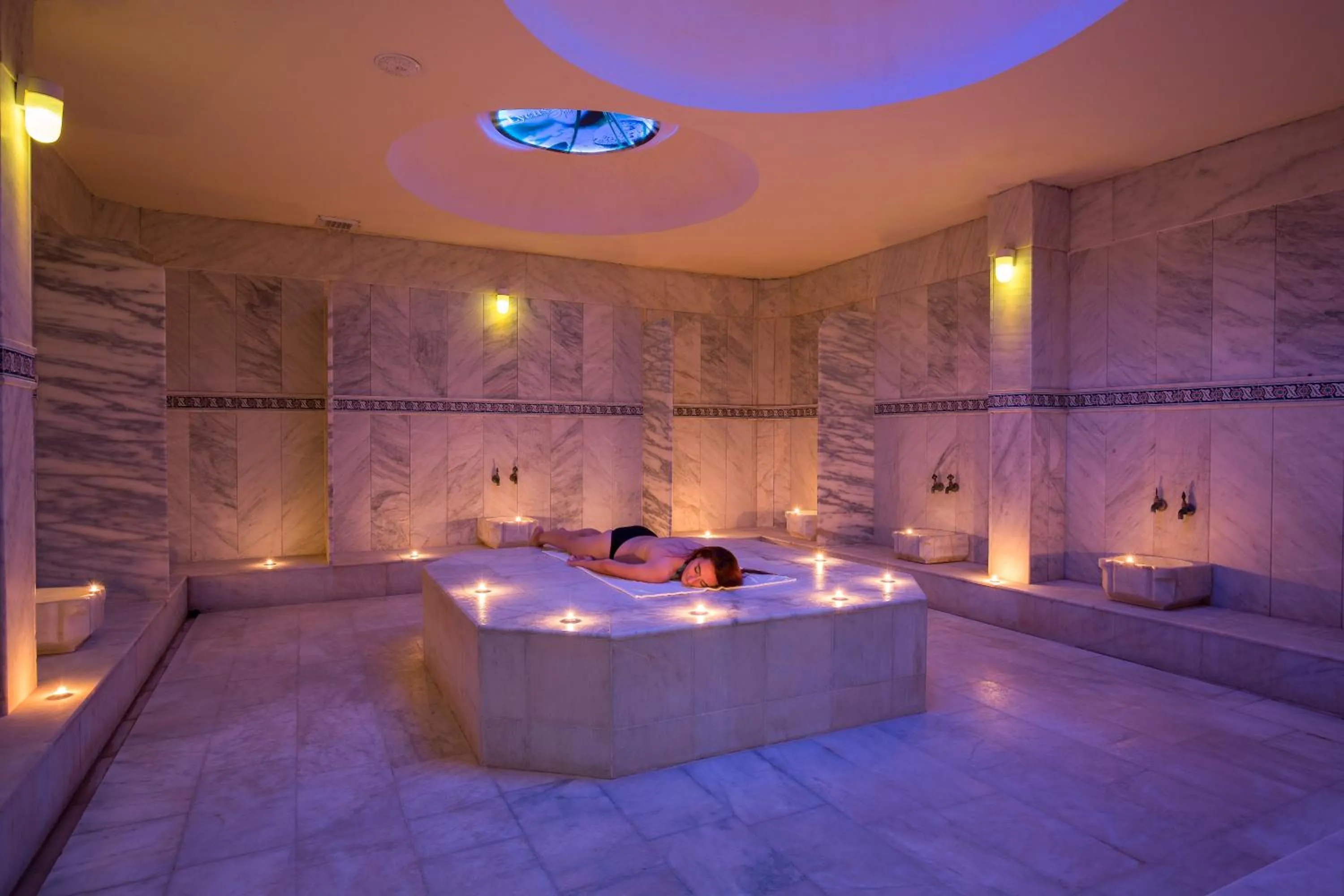 Public Bath in Lycus River Thermal Hotel