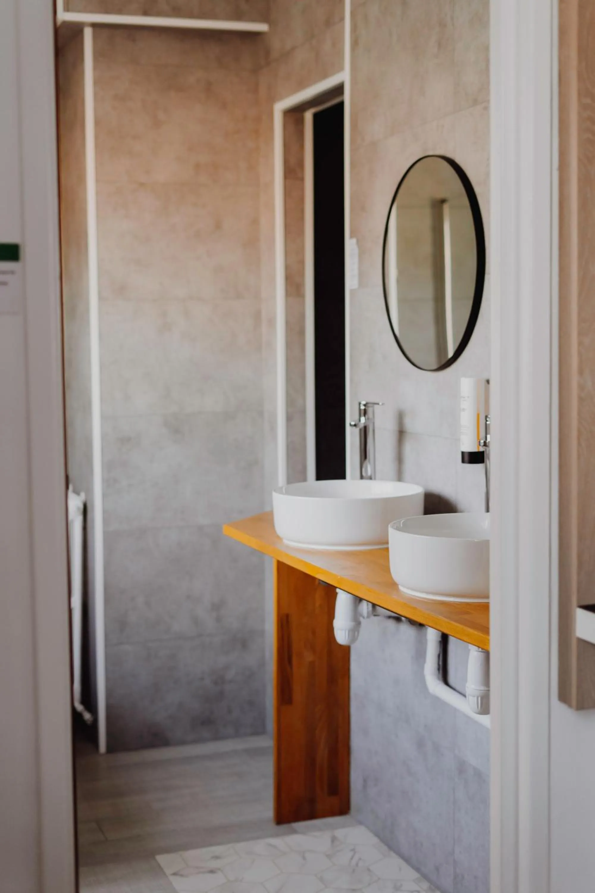 Bathroom in L'Hôtel Bristol