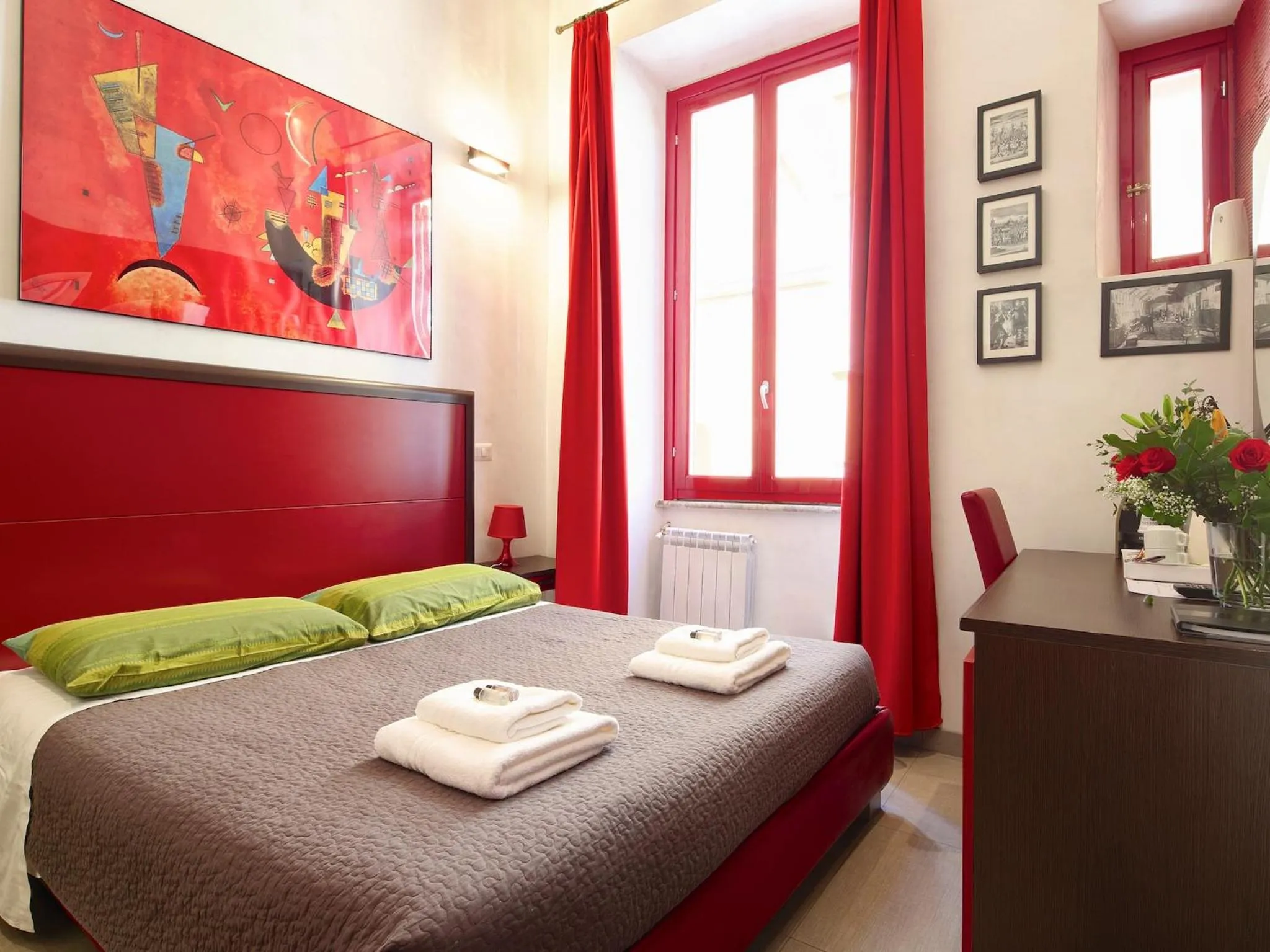 Photo of the whole room, Bed in HT Residence Maximus