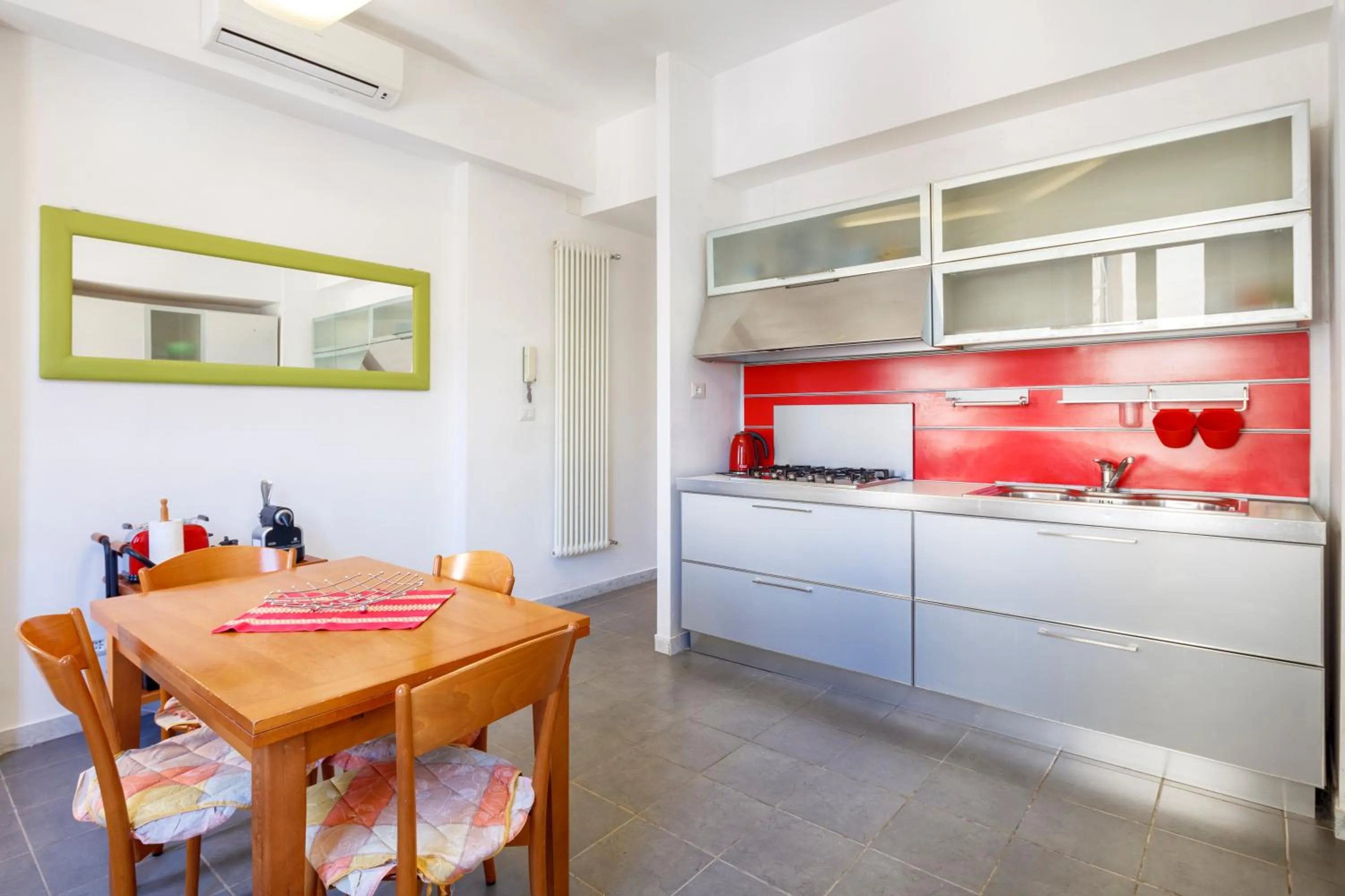 Kitchen or kitchenette in HT Residence Maximus