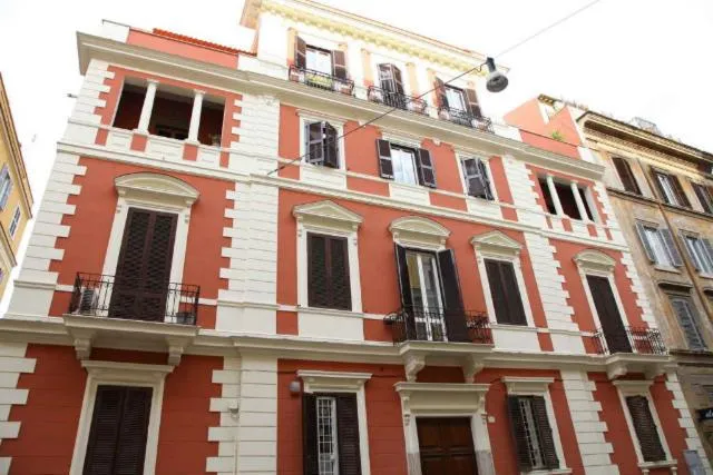 Facade/entrance in HT Residence Maximus