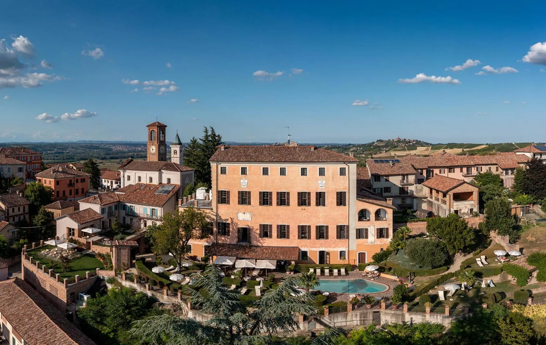 Property building in Sunstar Hotel Piemont Castello di Villa