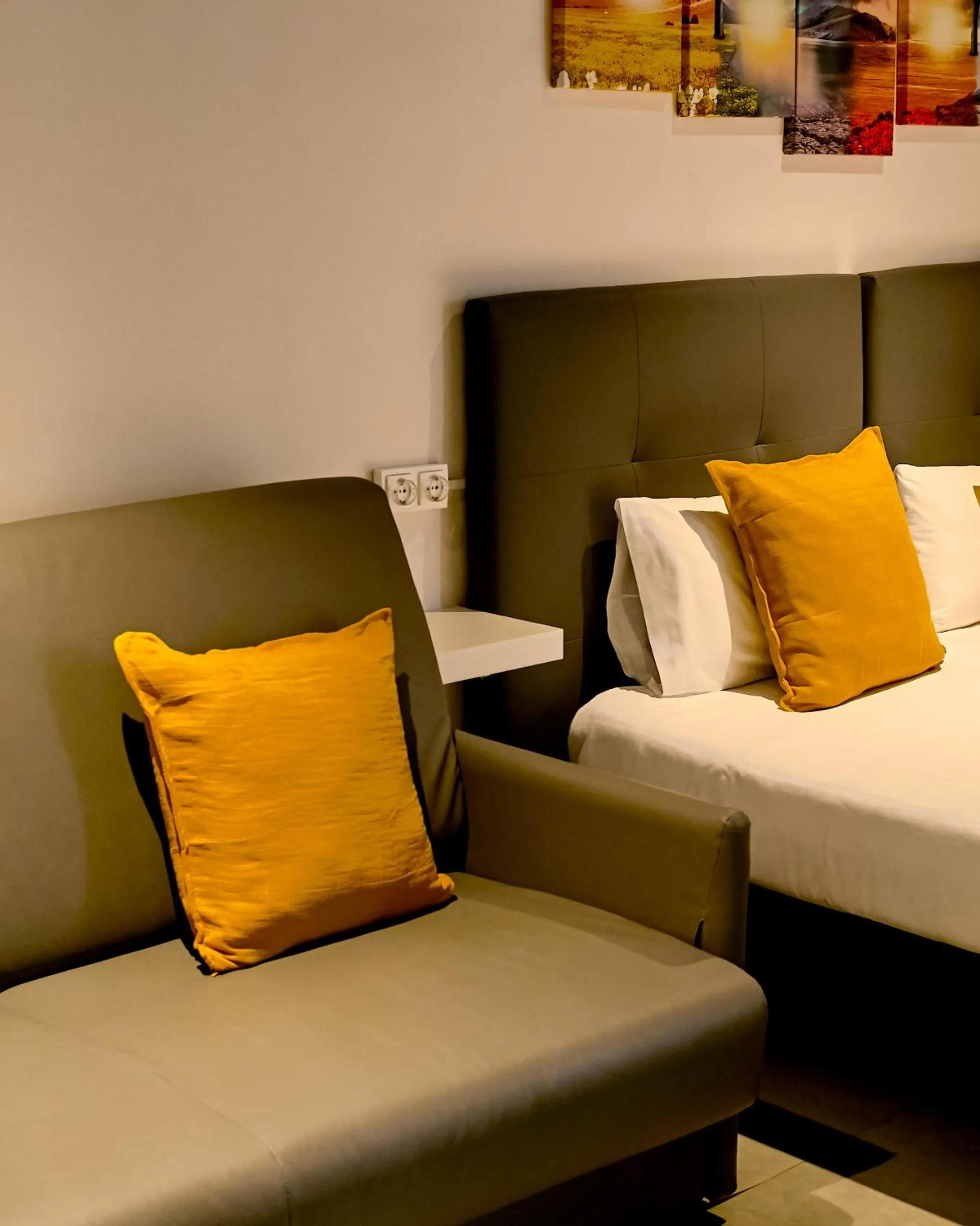 Property building, Bed in Sun & Moon Hostel