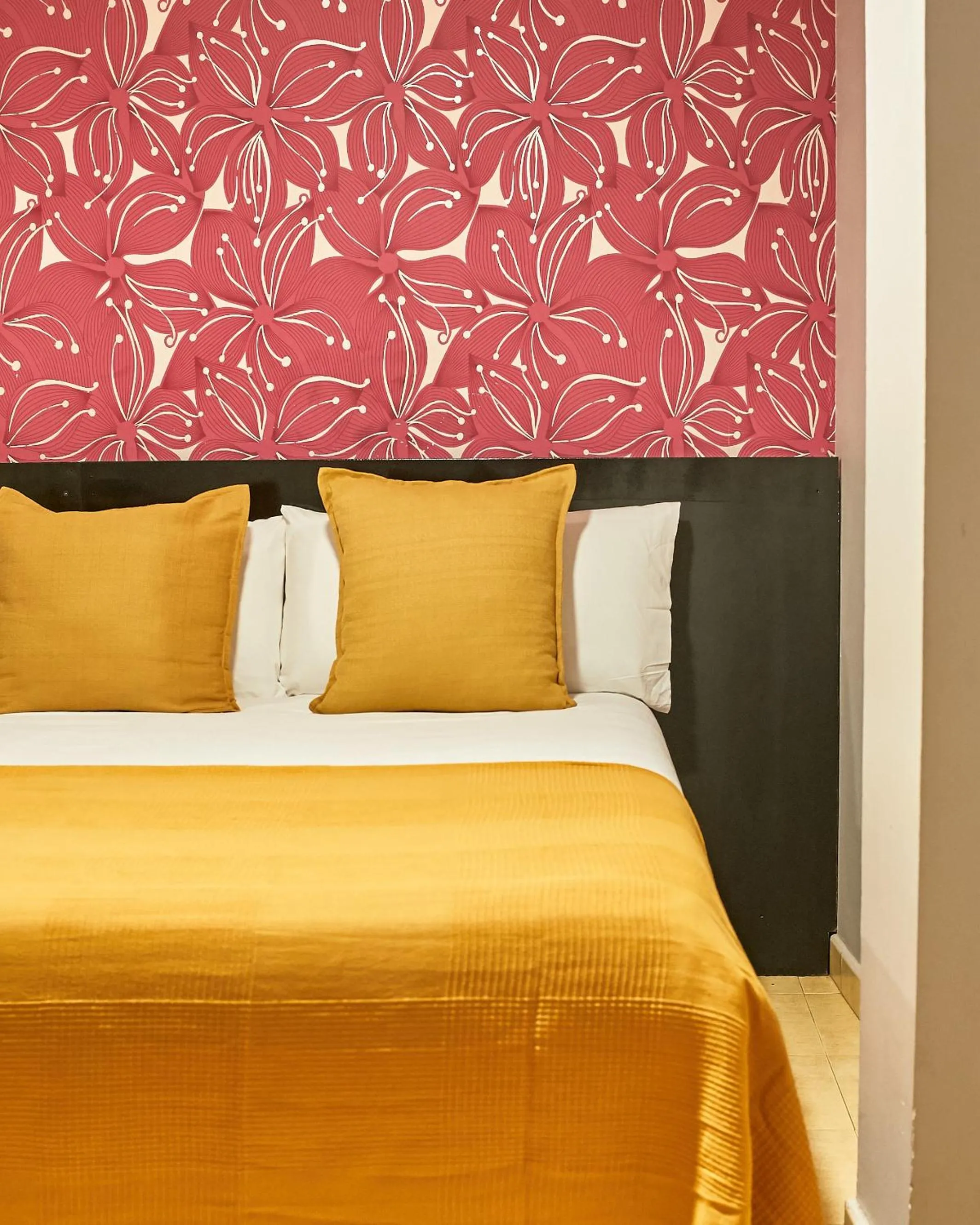 Property building, Bed in Sun & Moon Hostel