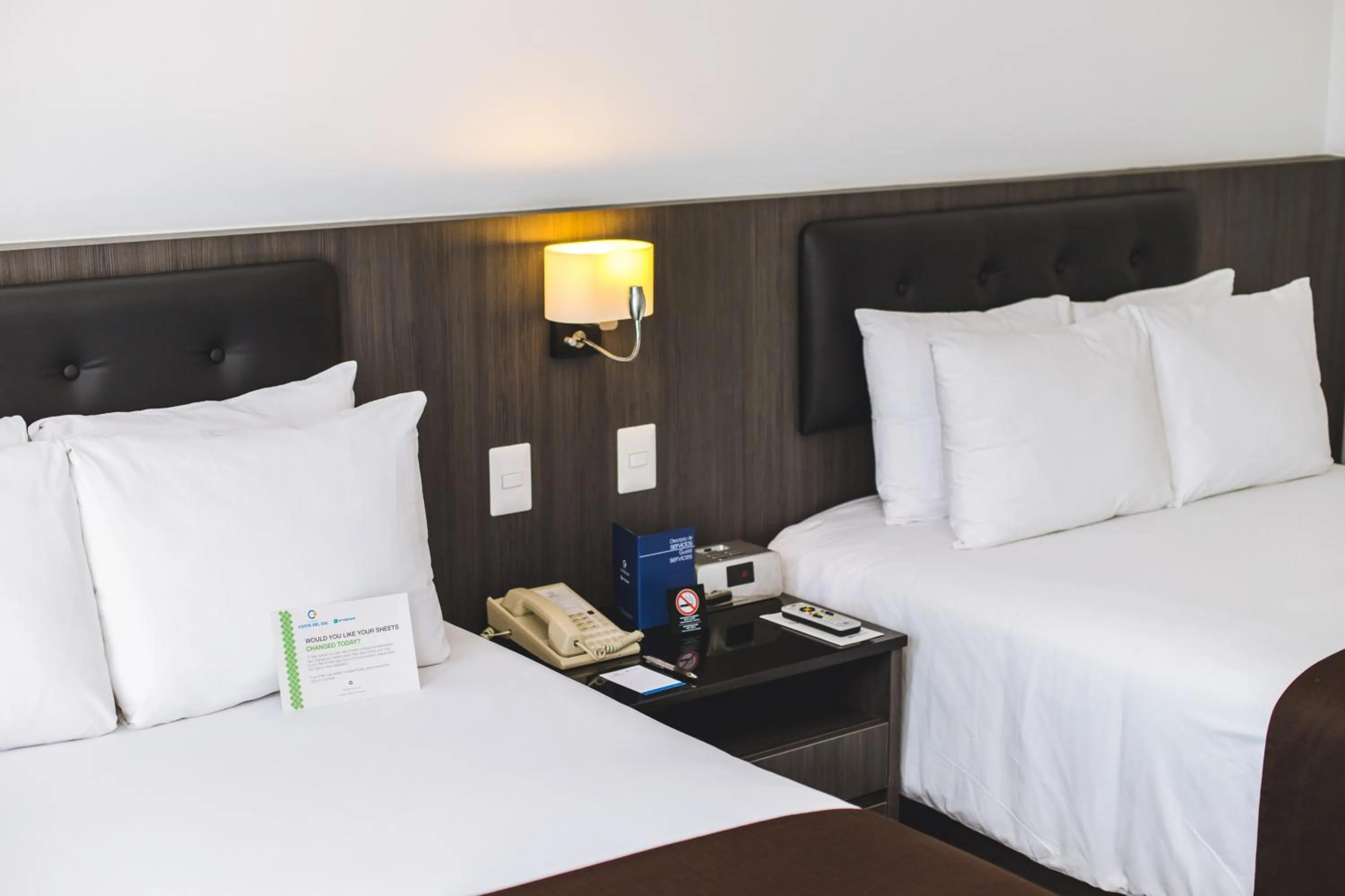 Bed in Wyndham Costa del Sol Lima Airport