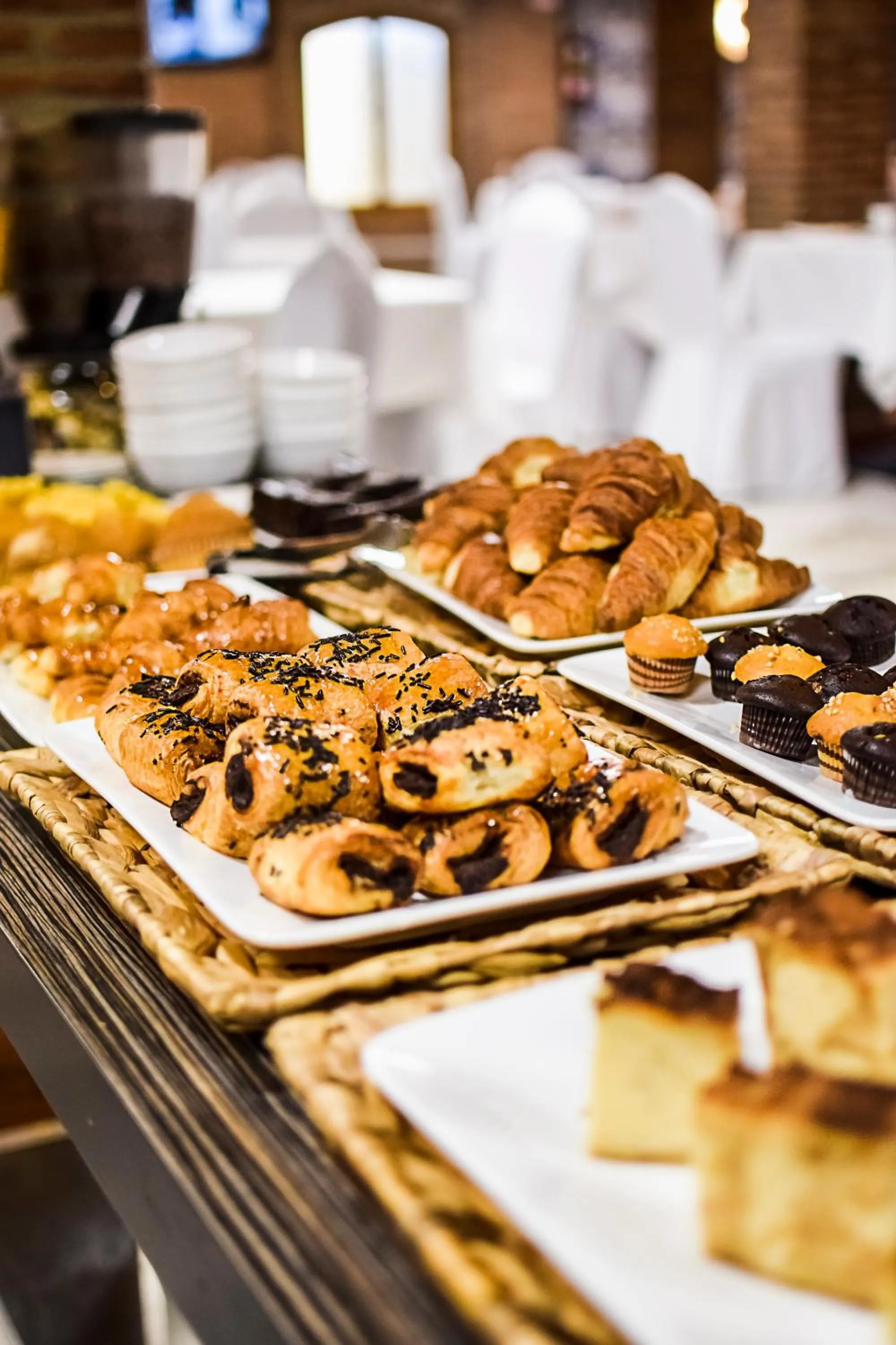 Food and drinks in Torreluz Apartamentos
