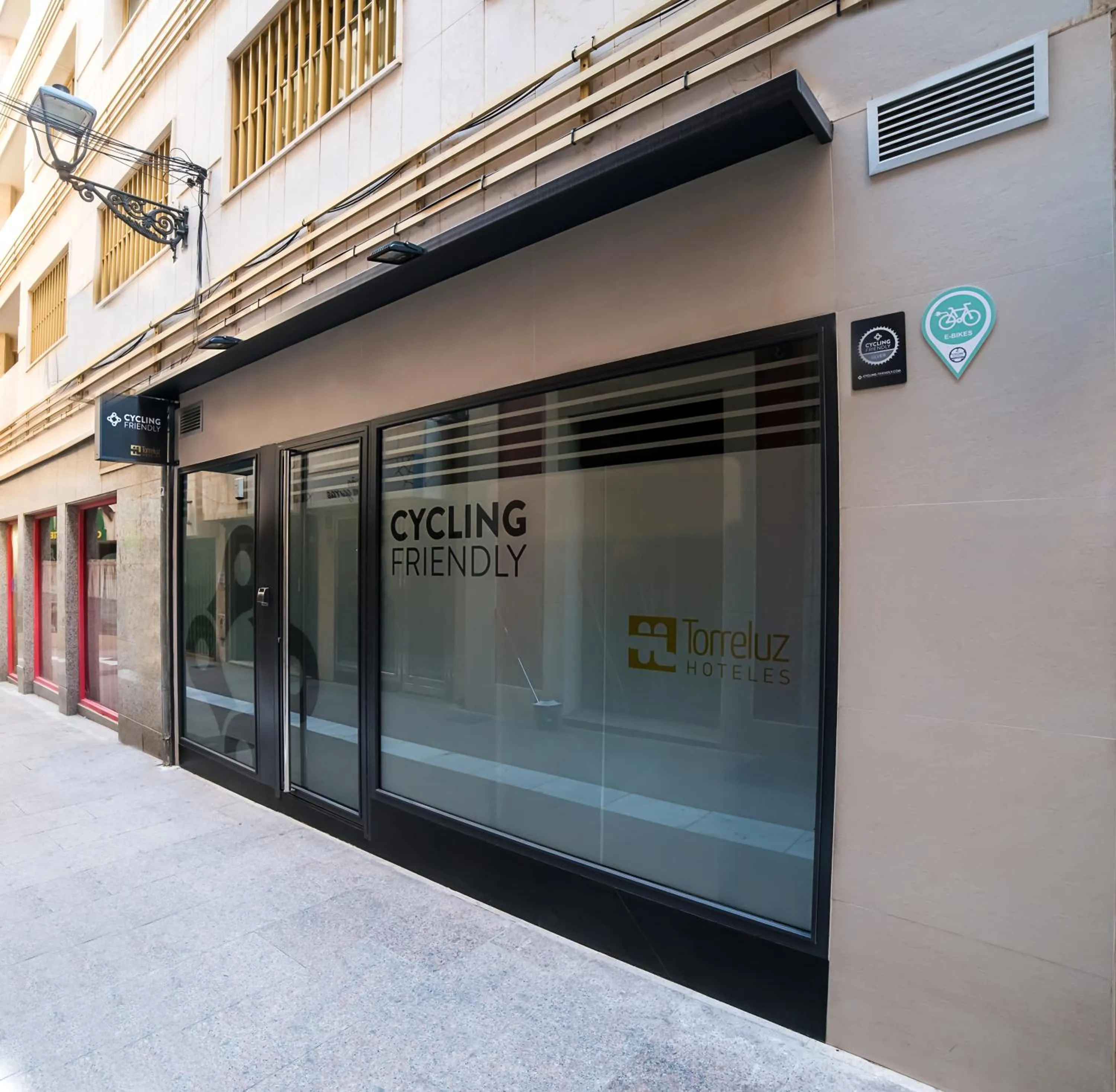 Cycling in Torreluz Apartamentos