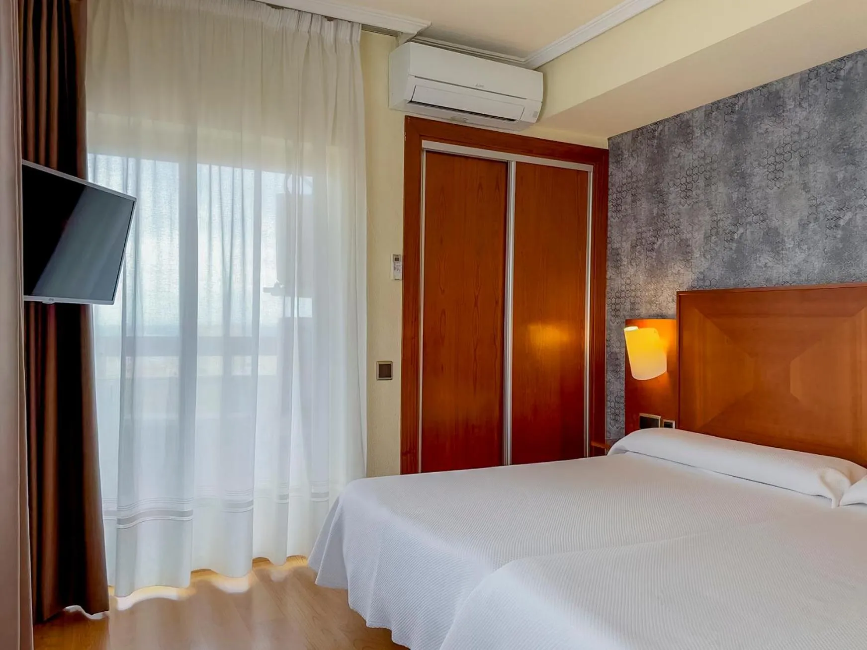 Bed in Torreluz Apartamentos