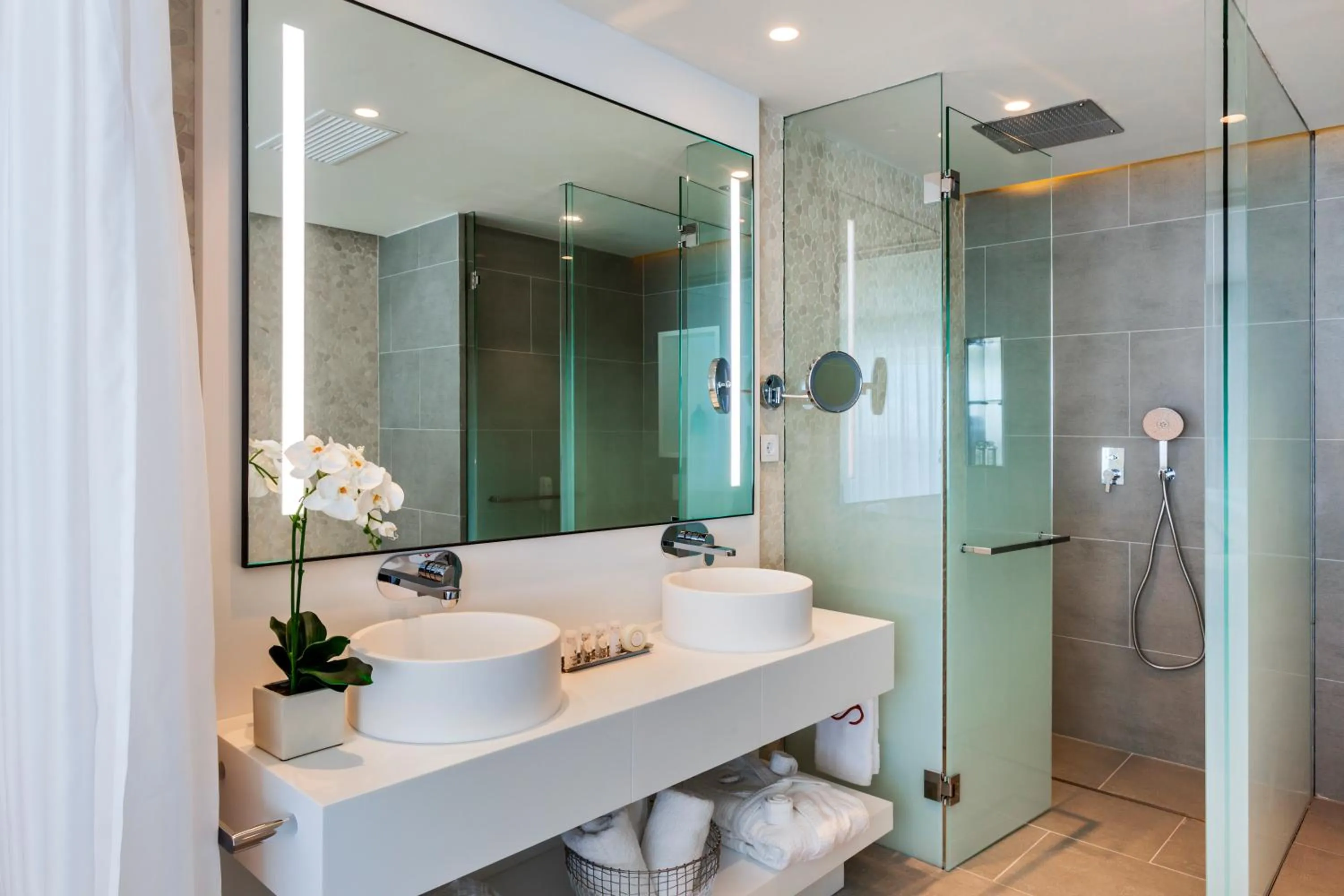 Bathroom in Royal Hideaway Corales Suites