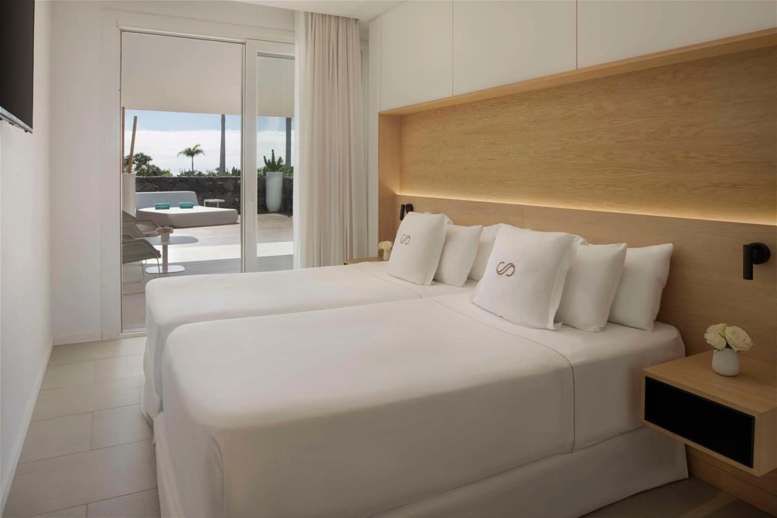 Photo of the whole room, Bed in Royal Hideaway Corales Suites