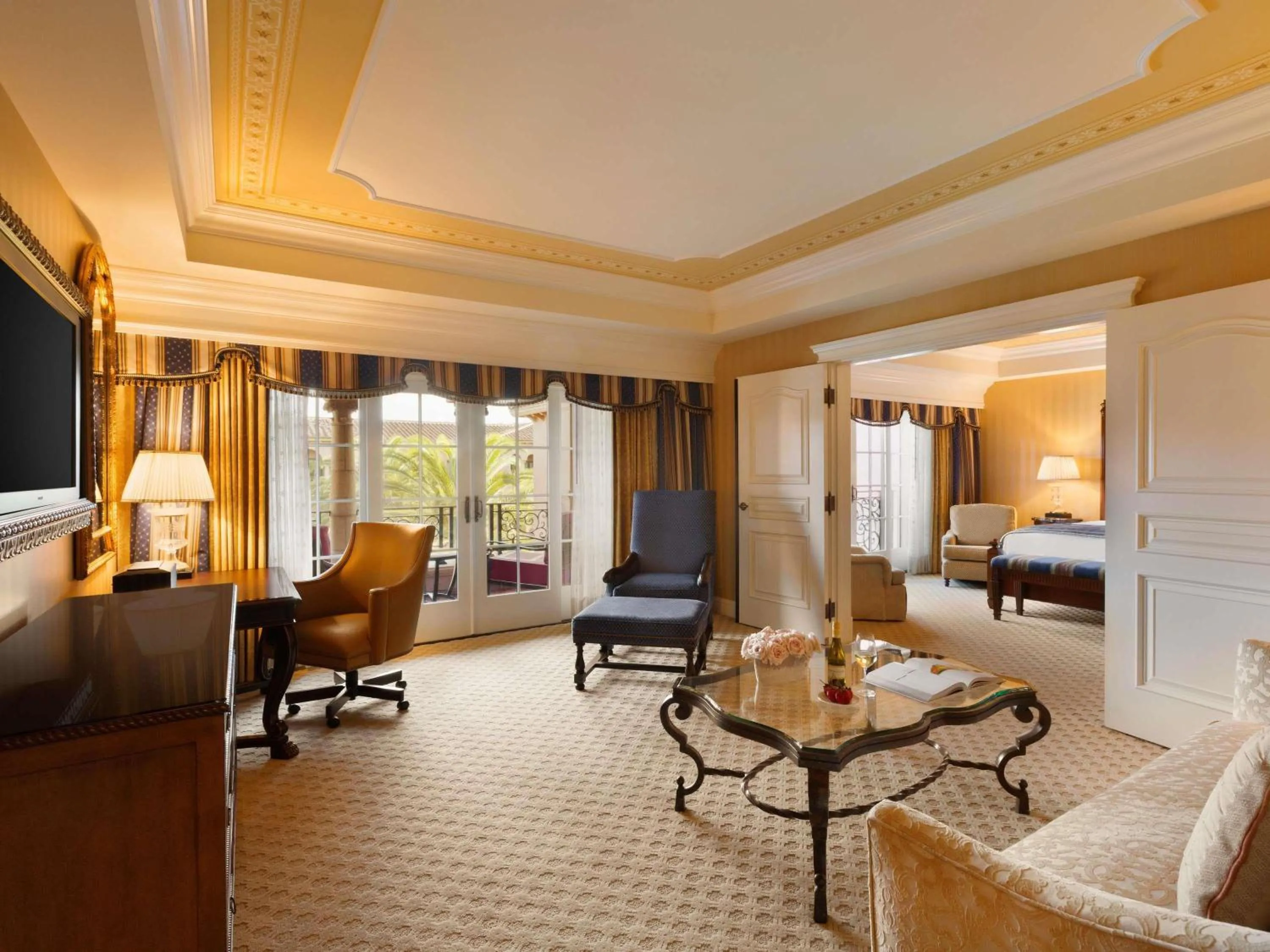 Bedroom, Bed in Fairmont Grand Del Mar