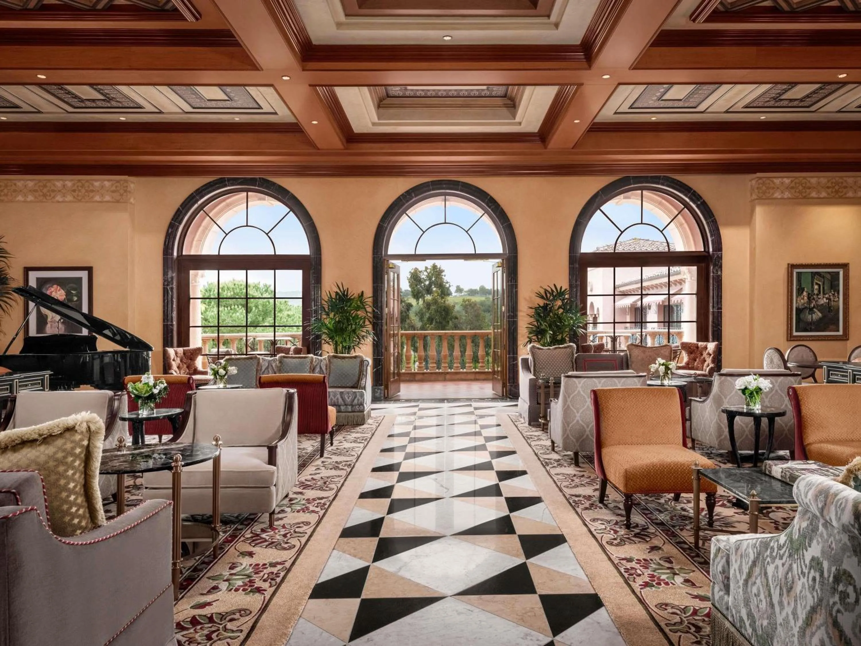 Lounge or bar in Fairmont Grand Del Mar