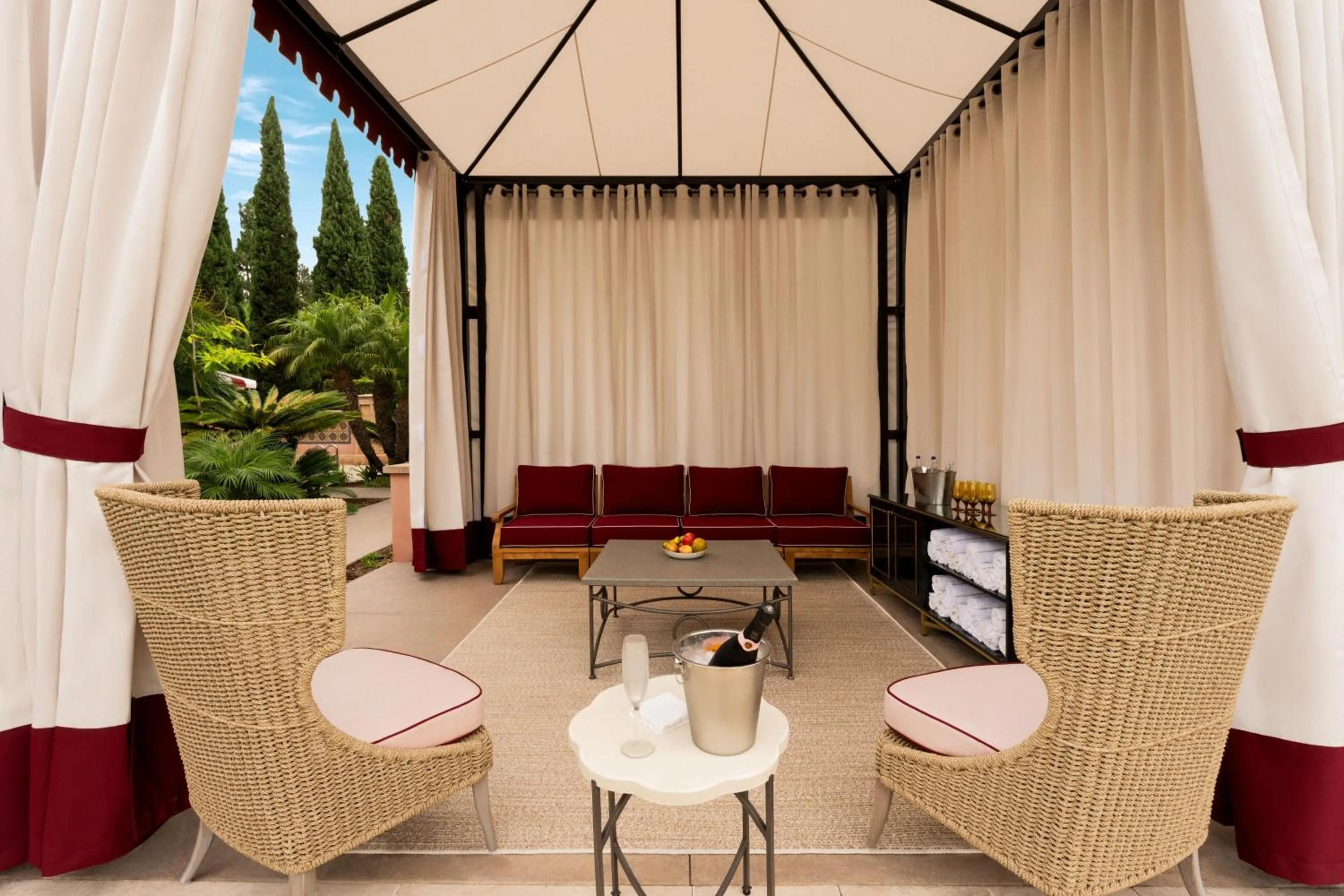 Swimming pool in Fairmont Grand Del Mar