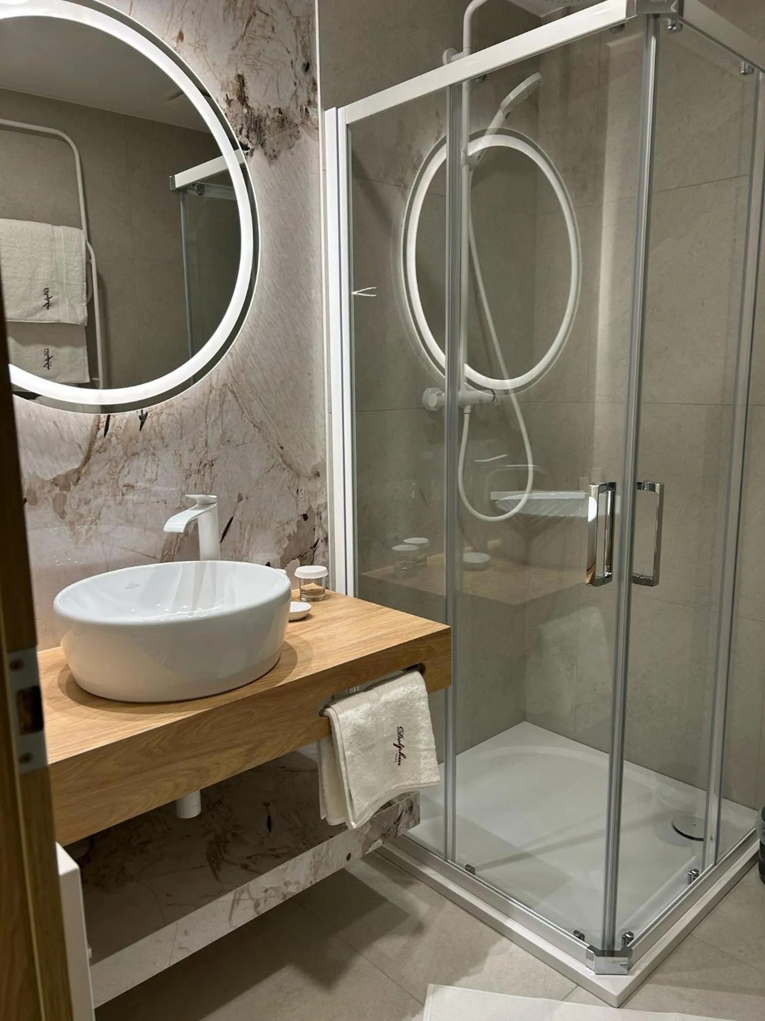 Hotel Dolphin - Adult friendly