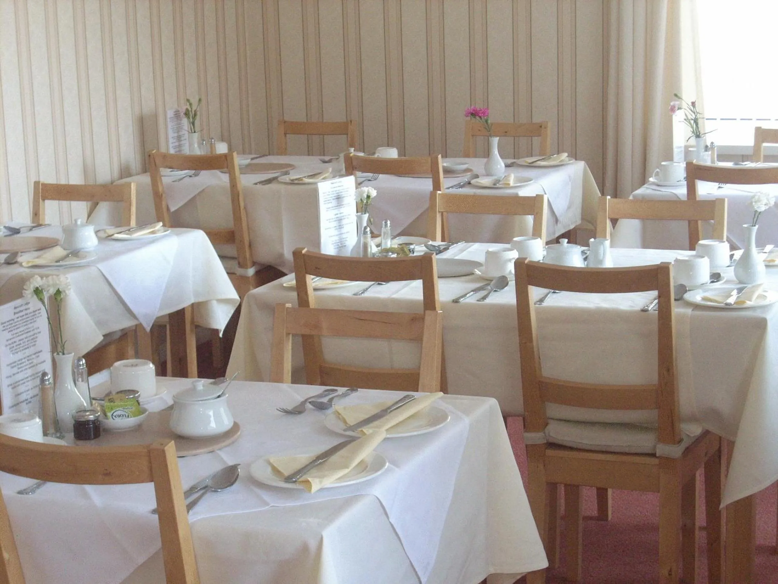 Dining area in Beecroft Lodge