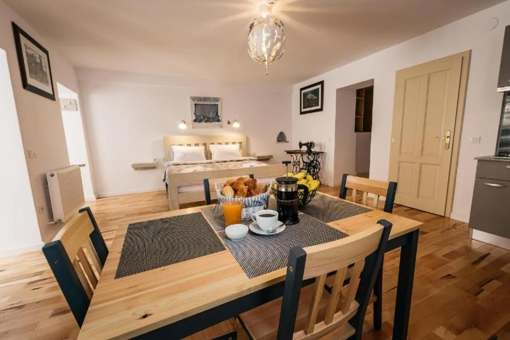 YellowBoot Aparthotel