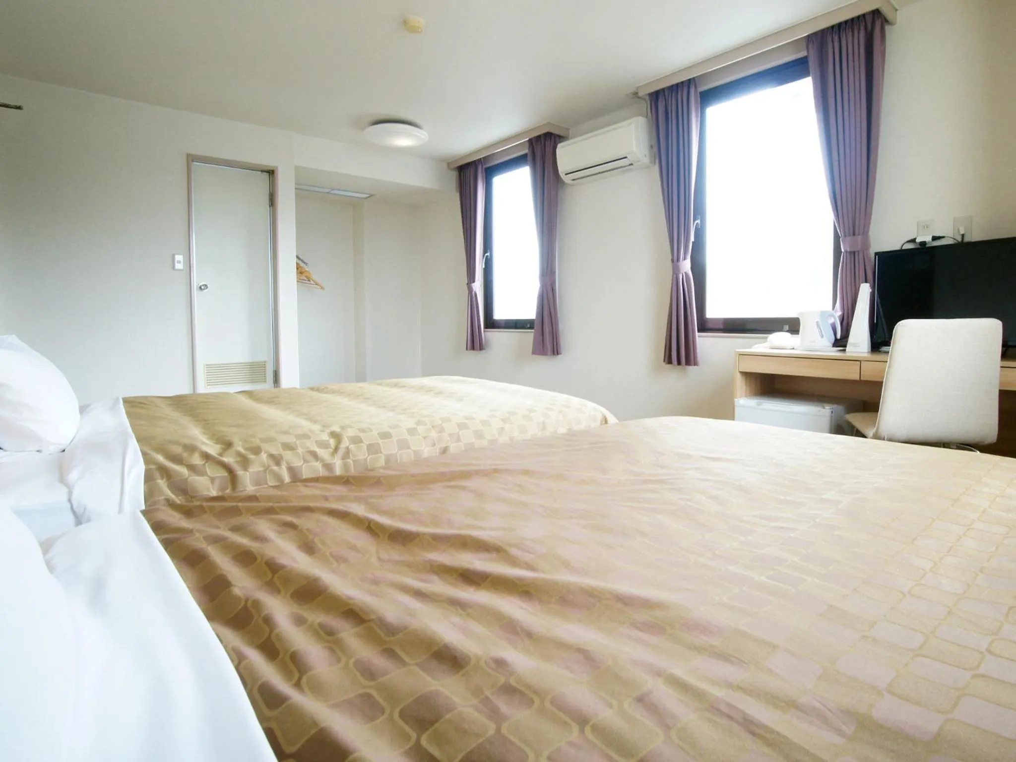 Photo of the whole room, Bed in Hotel Trend Iwakuni