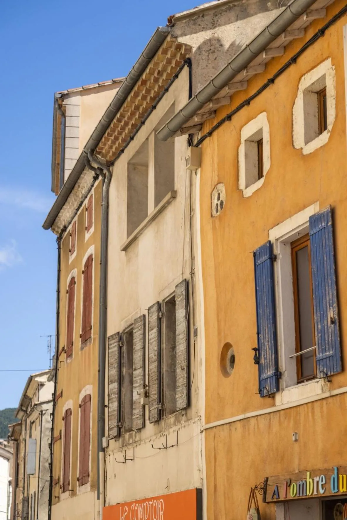 Quiet street view in Domaine Les Sources de Dieulefit