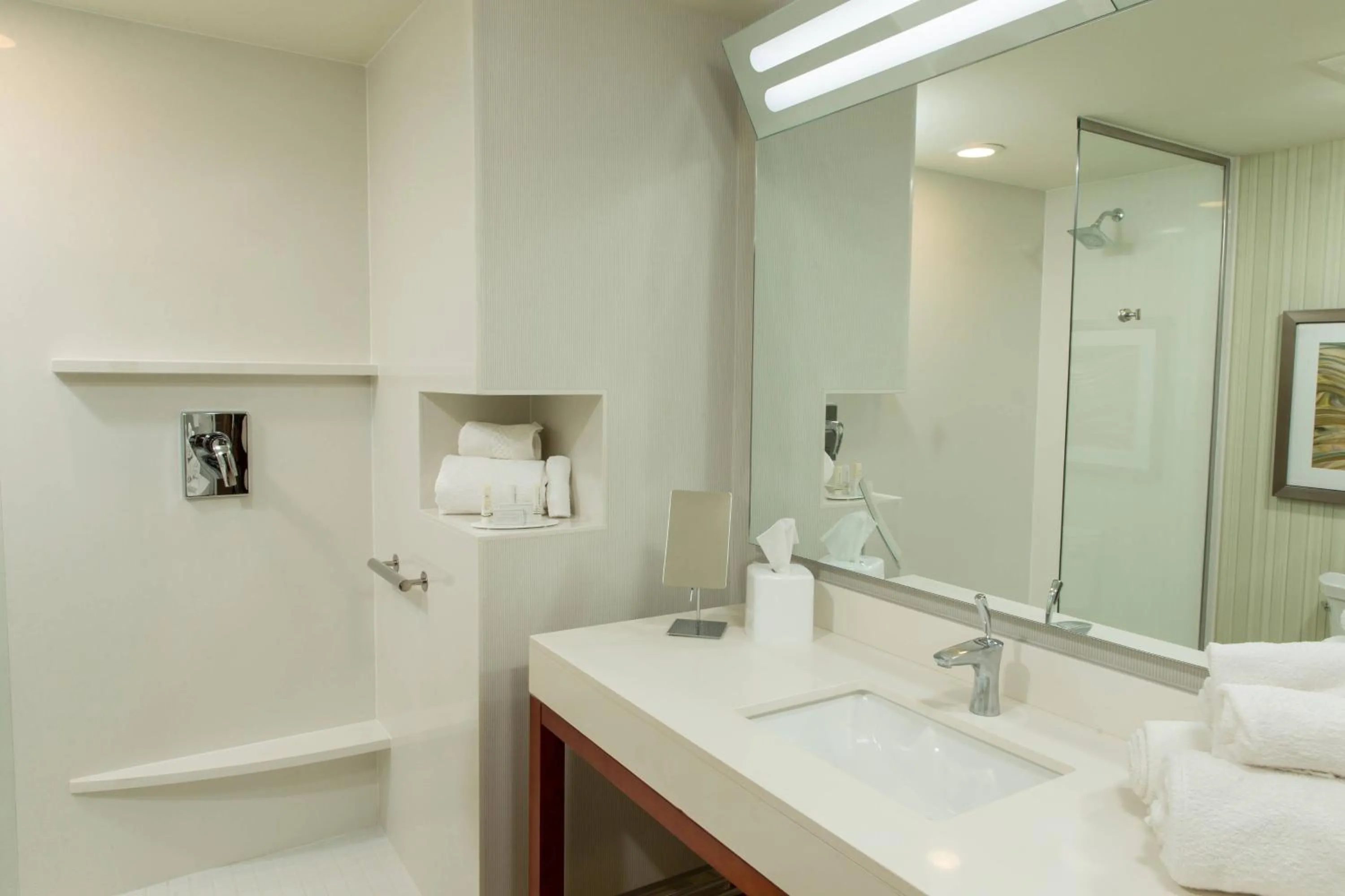 Bathroom in Courtyard by Marriott Lafayette