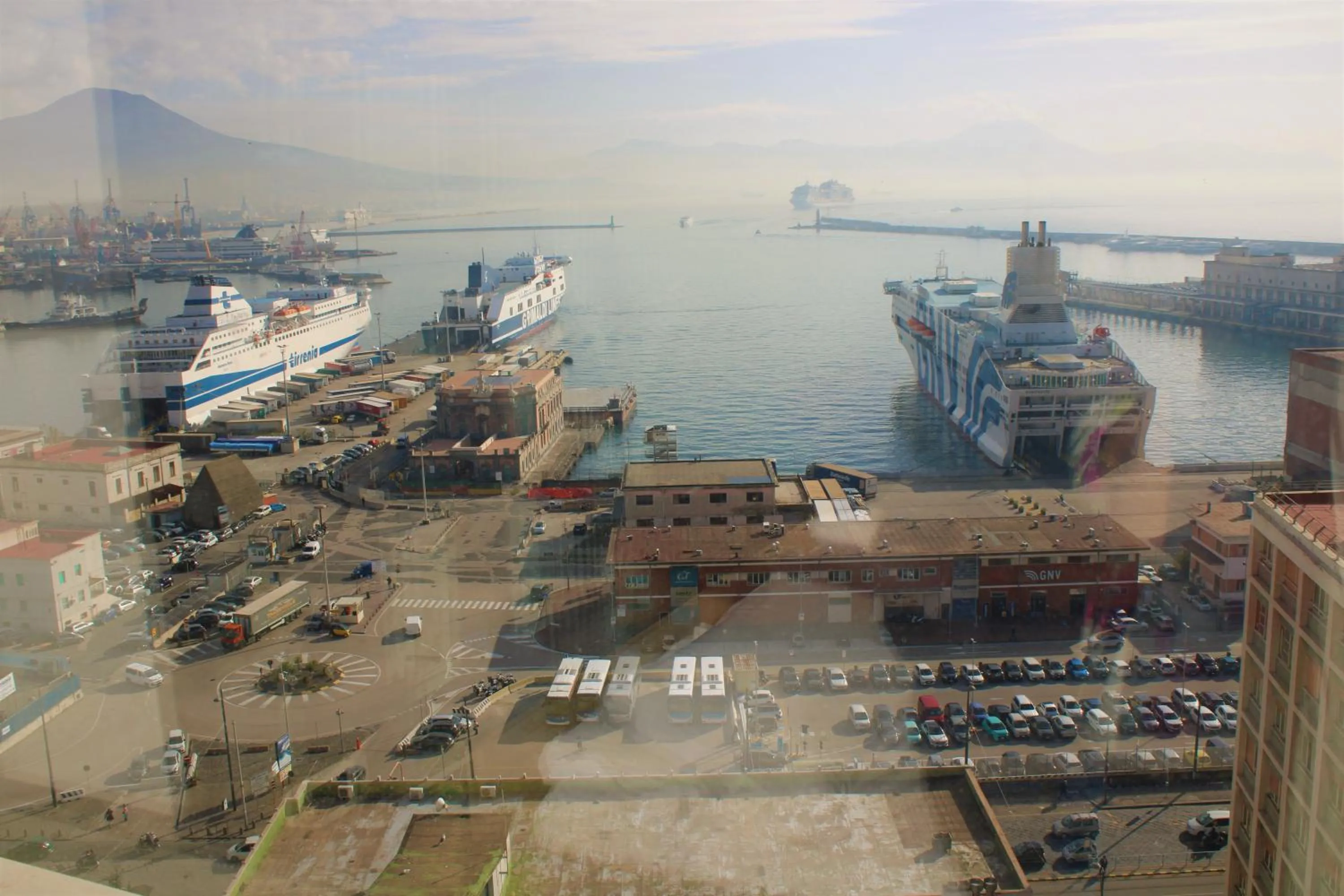 Sea view in De Gasperi 55 - By Pera Rooms Collection