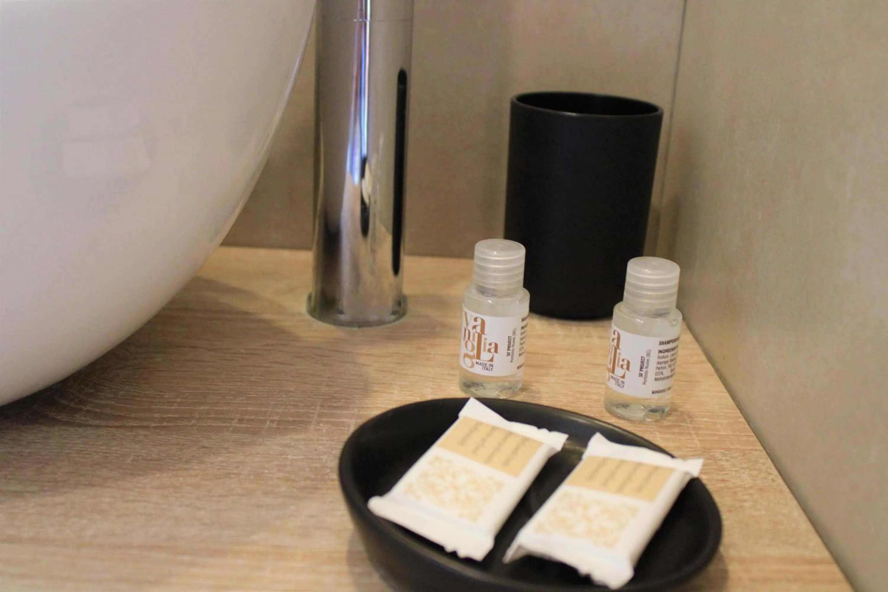 Bathroom in De Gasperi 55 - By Pera Rooms Collection