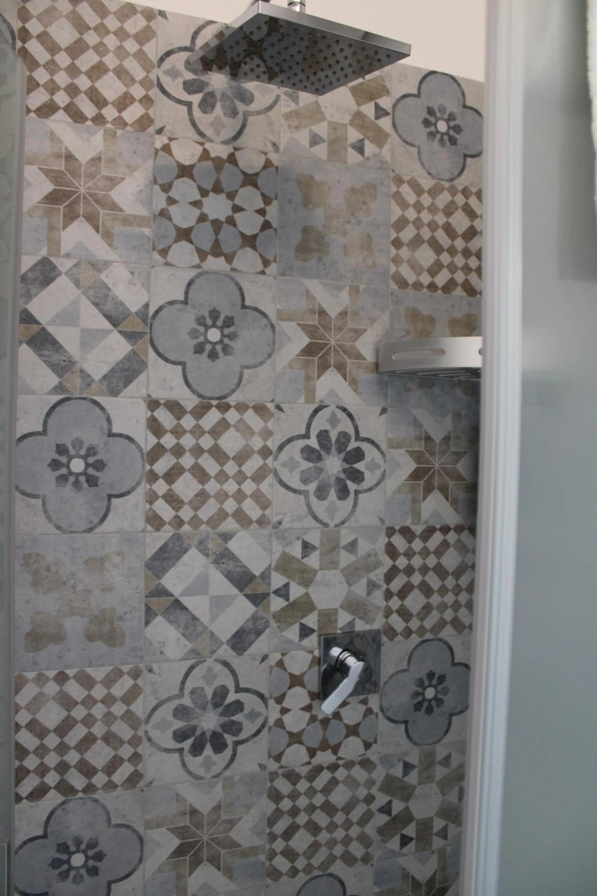 Bathroom in De Gasperi 55 - By Pera Rooms Collection