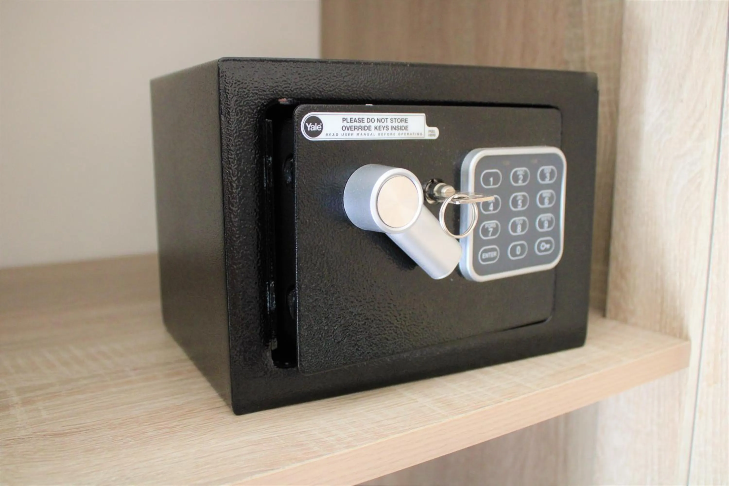 safe in De Gasperi 55 - By Pera Rooms Collection