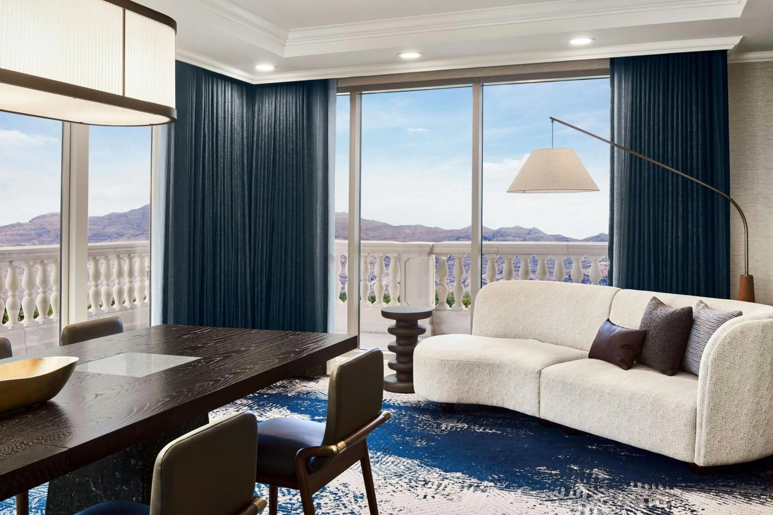 Lounge or bar in JW Marriott Las Vegas Resort & Spa