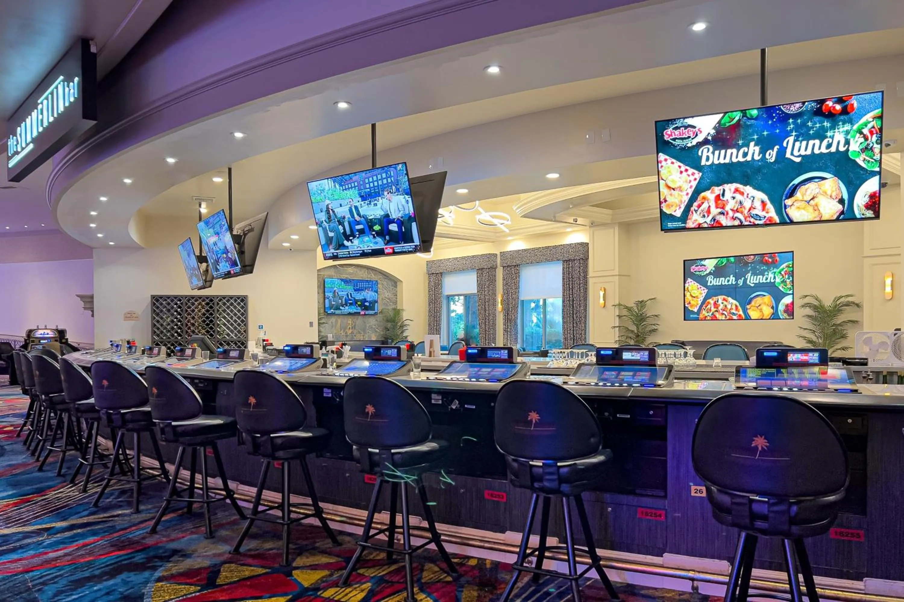 Lounge or bar in JW Marriott Las Vegas Resort & Spa