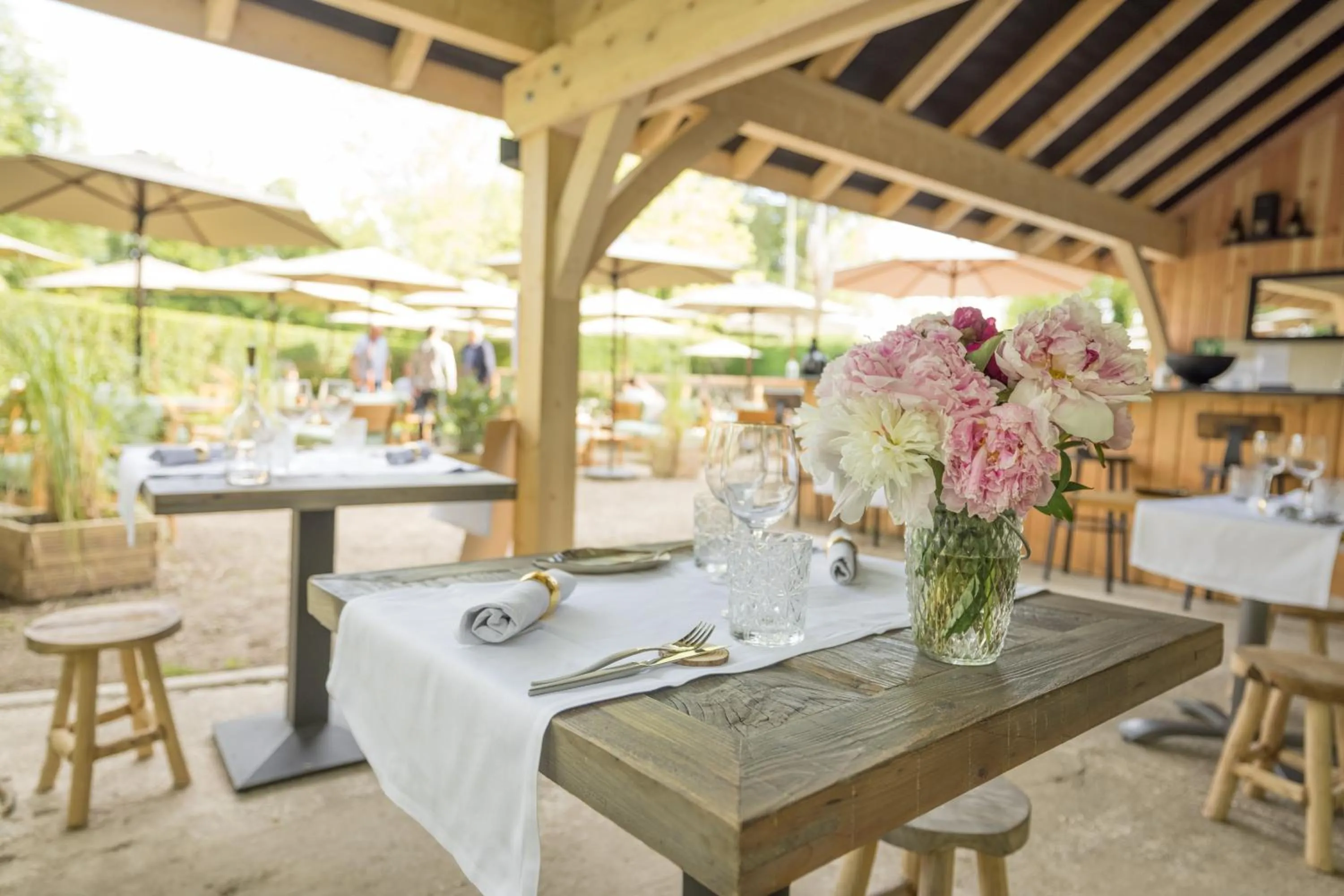 Restaurant/places to eat in Chateau des Ayes - Chambres & suites