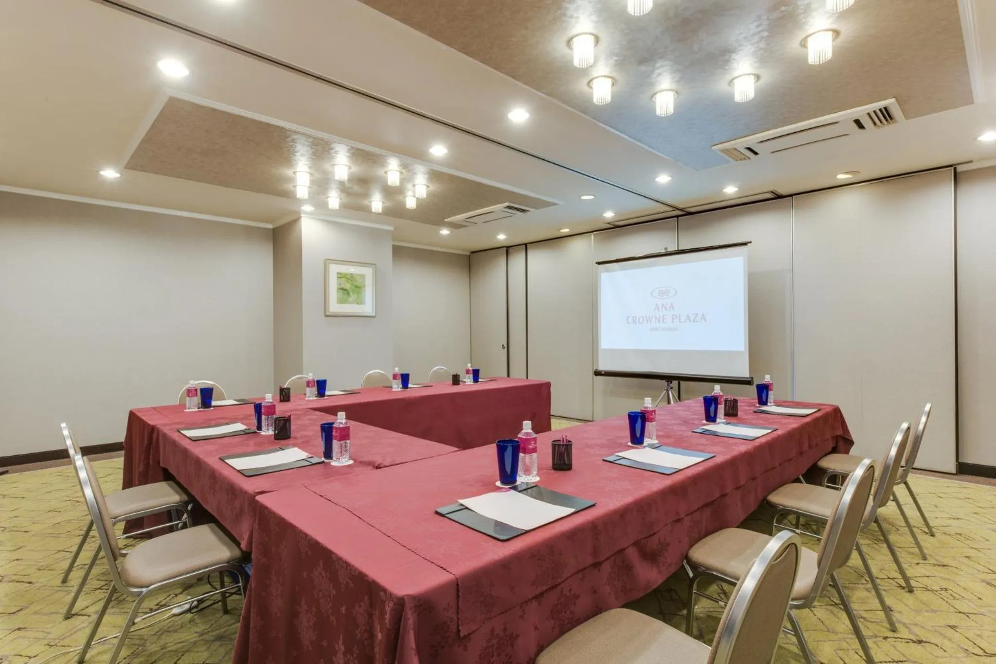 Meeting/conference room in ANA Crowne Plaza Hiroshima by IHG