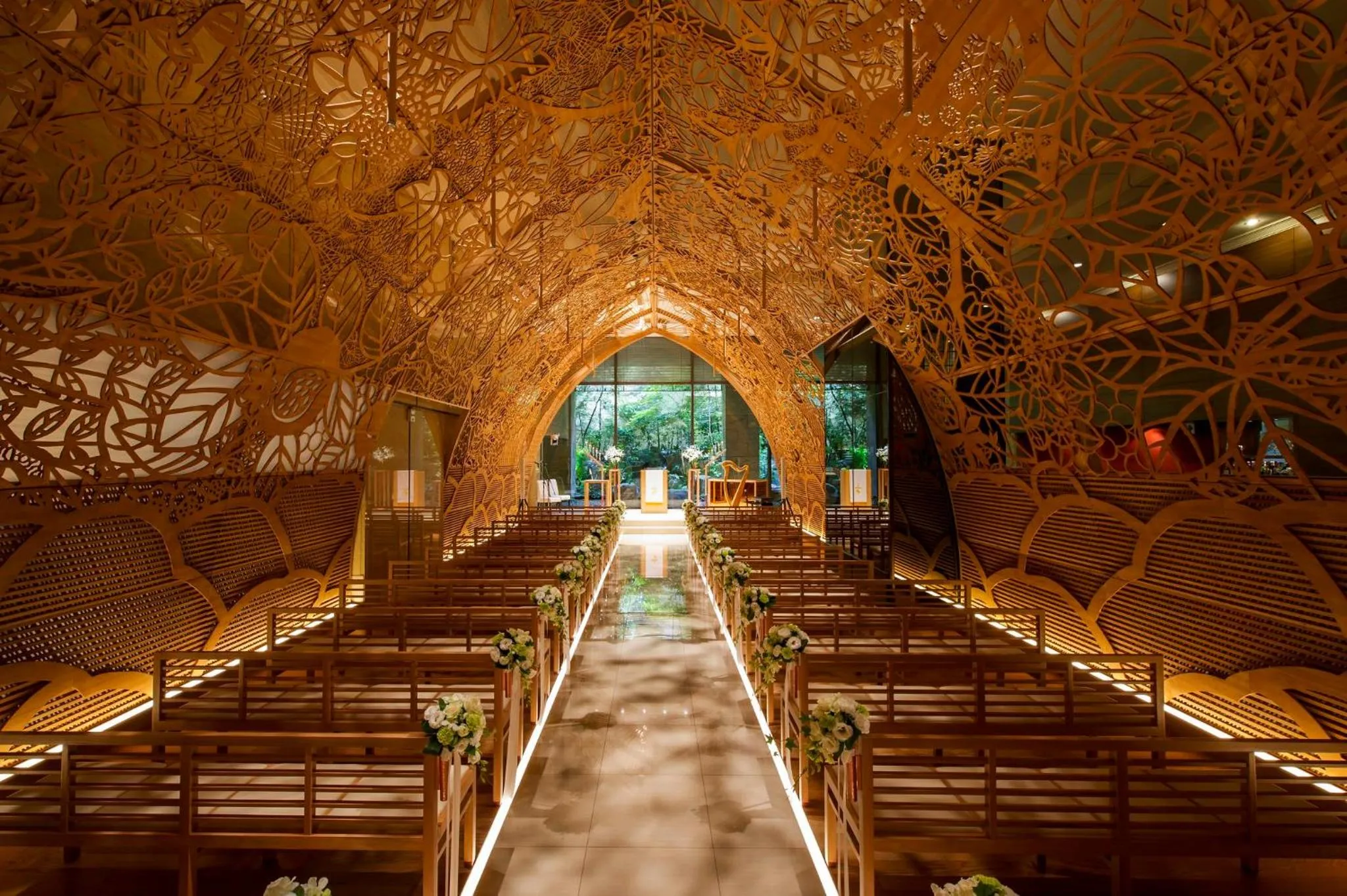 Lobby or reception in ANA Crowne Plaza Hiroshima by IHG