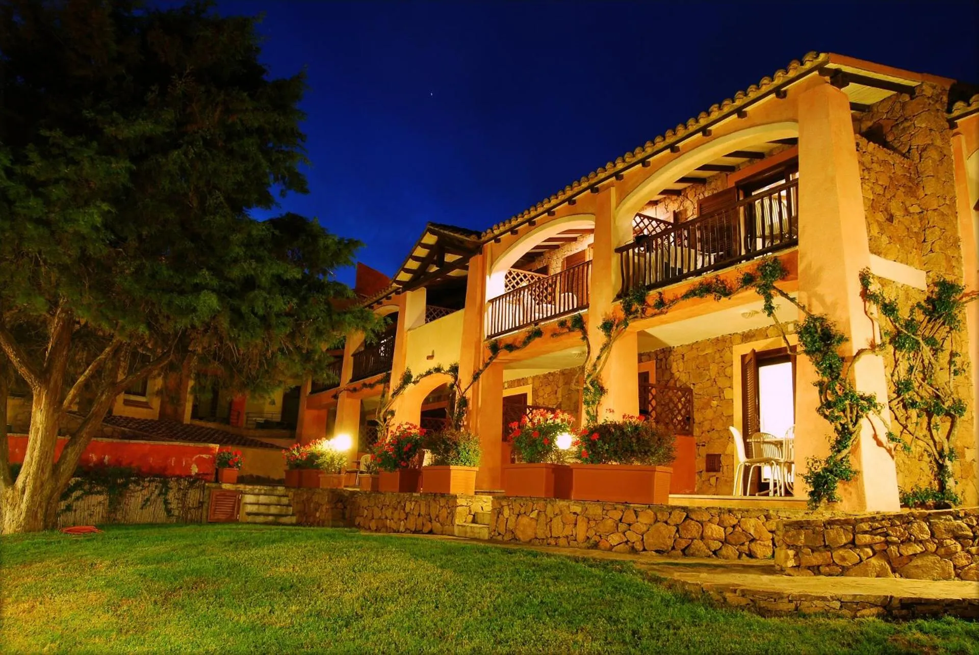 Property building in Baia Caddinas Clubresidence